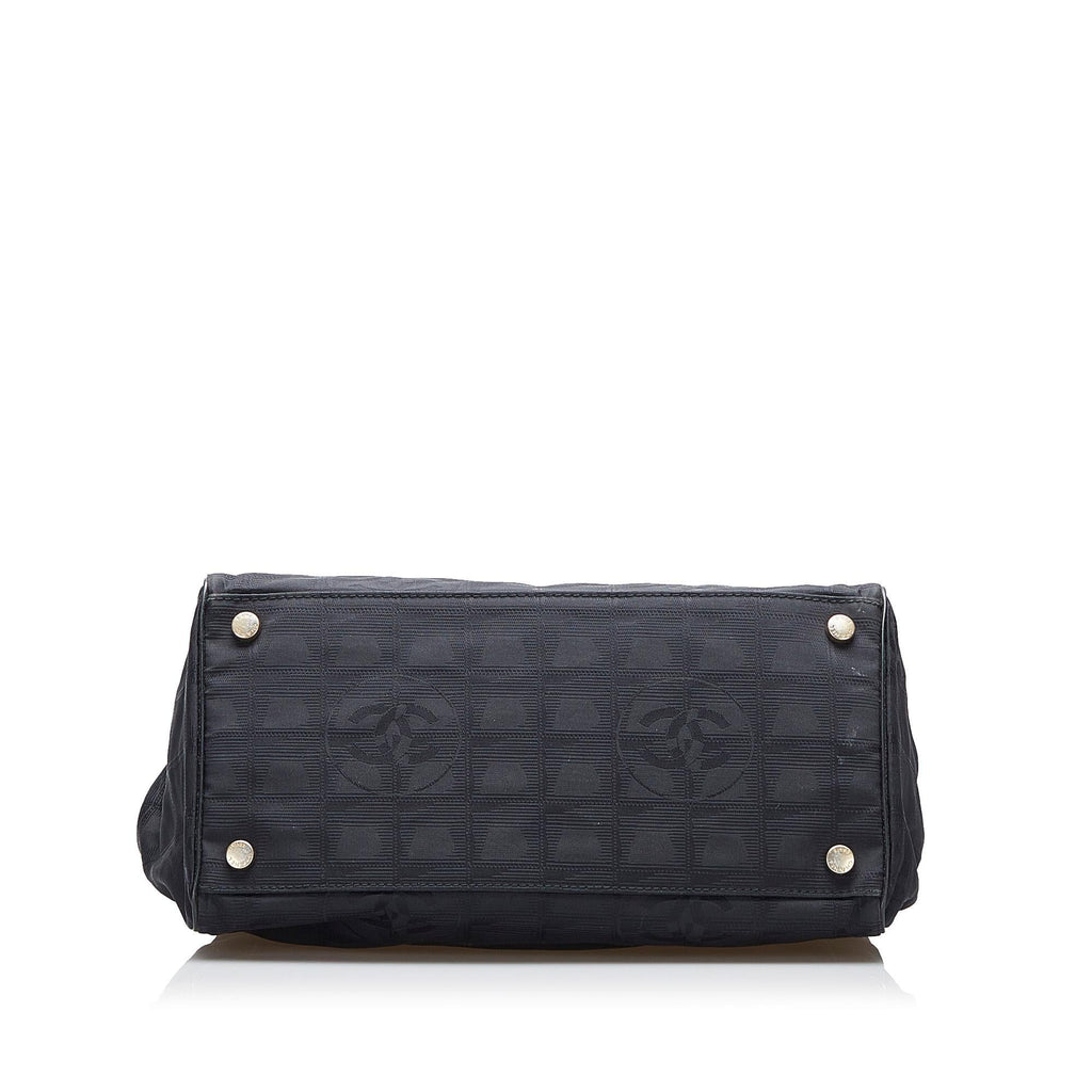 Chanel New Travel Handbag (SHG-tprBiA)
