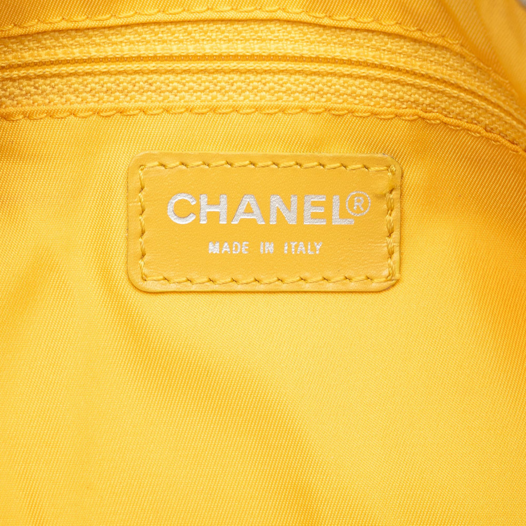 Chanel New Travel Line Barrel Crossbody (SHG-9U6Wqx)