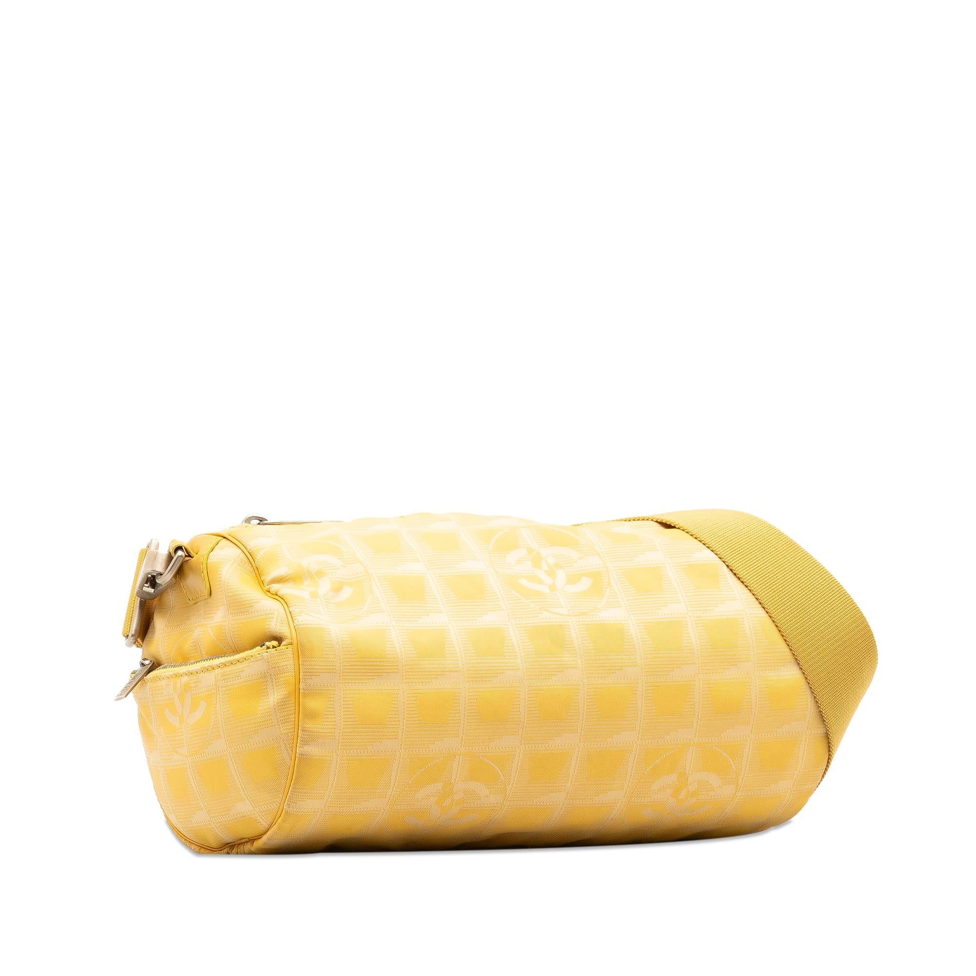 Chanel New Travel Line Barrel Crossbody (SHG-9U6Wqx)