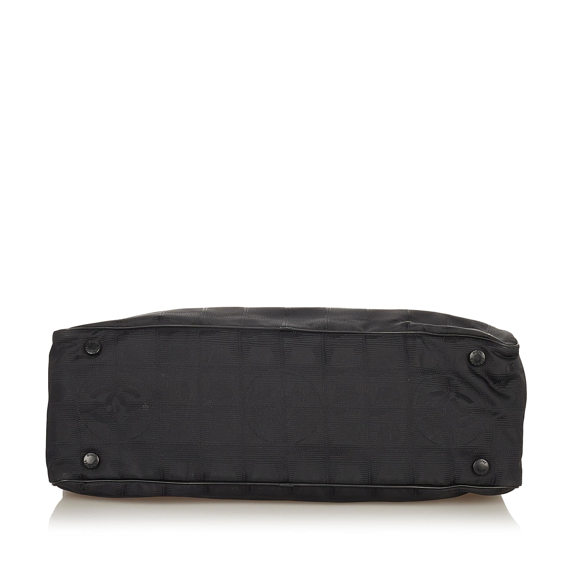 Chanel New Travel Line Canvas Handbag (SHG-25650)