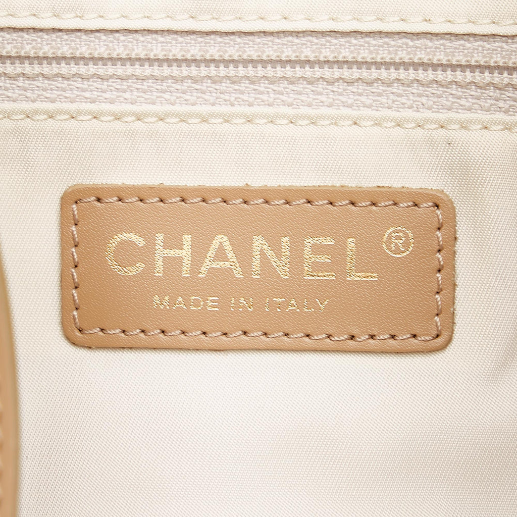 Chanel New Travel Line Canvas Handbag (SHG-27896)