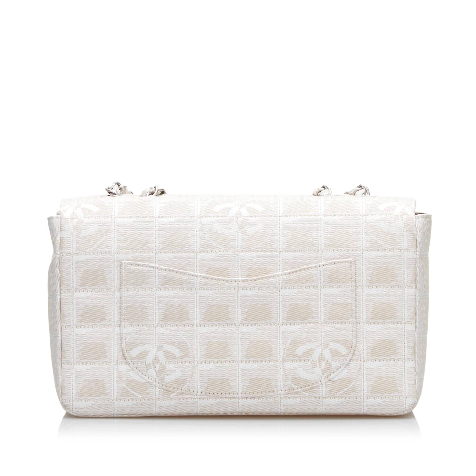 Chanel New Travel Line Classic Flap Single (SHG-35215)