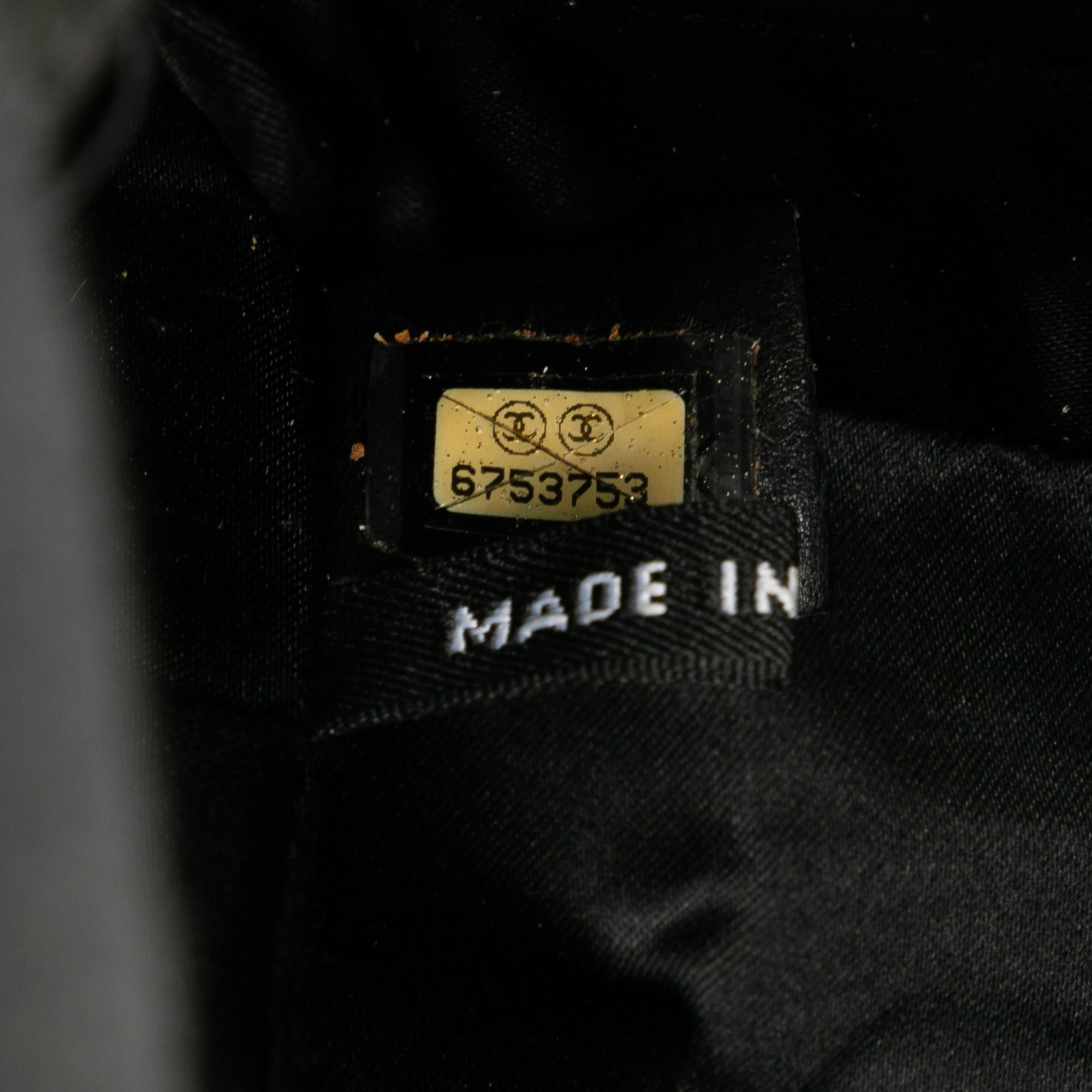 Chanel New Travel Line East West Flap (SHG-WQvcO7)
