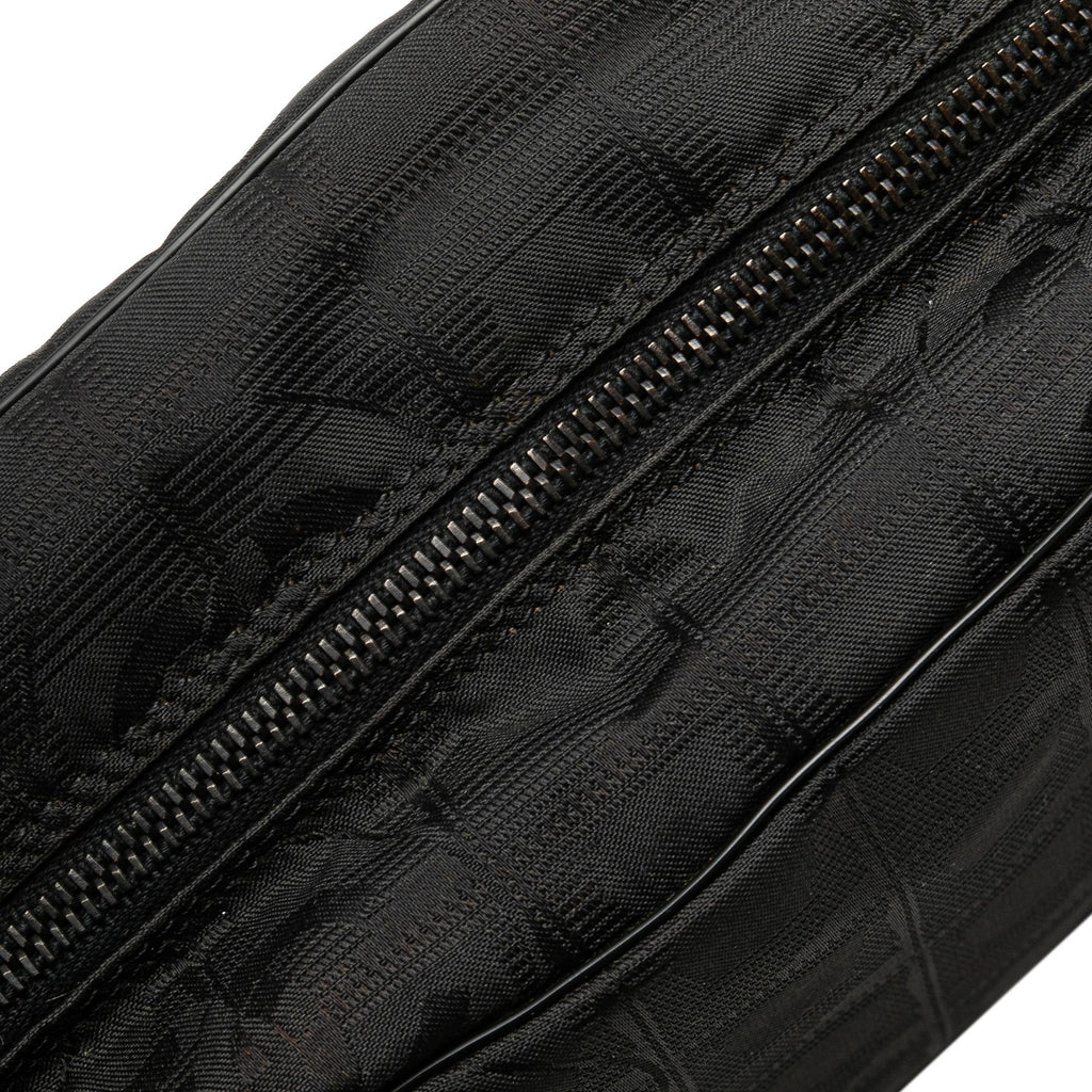 Chanel New Travel Line Handbag (SHG-5Xs4Yy)