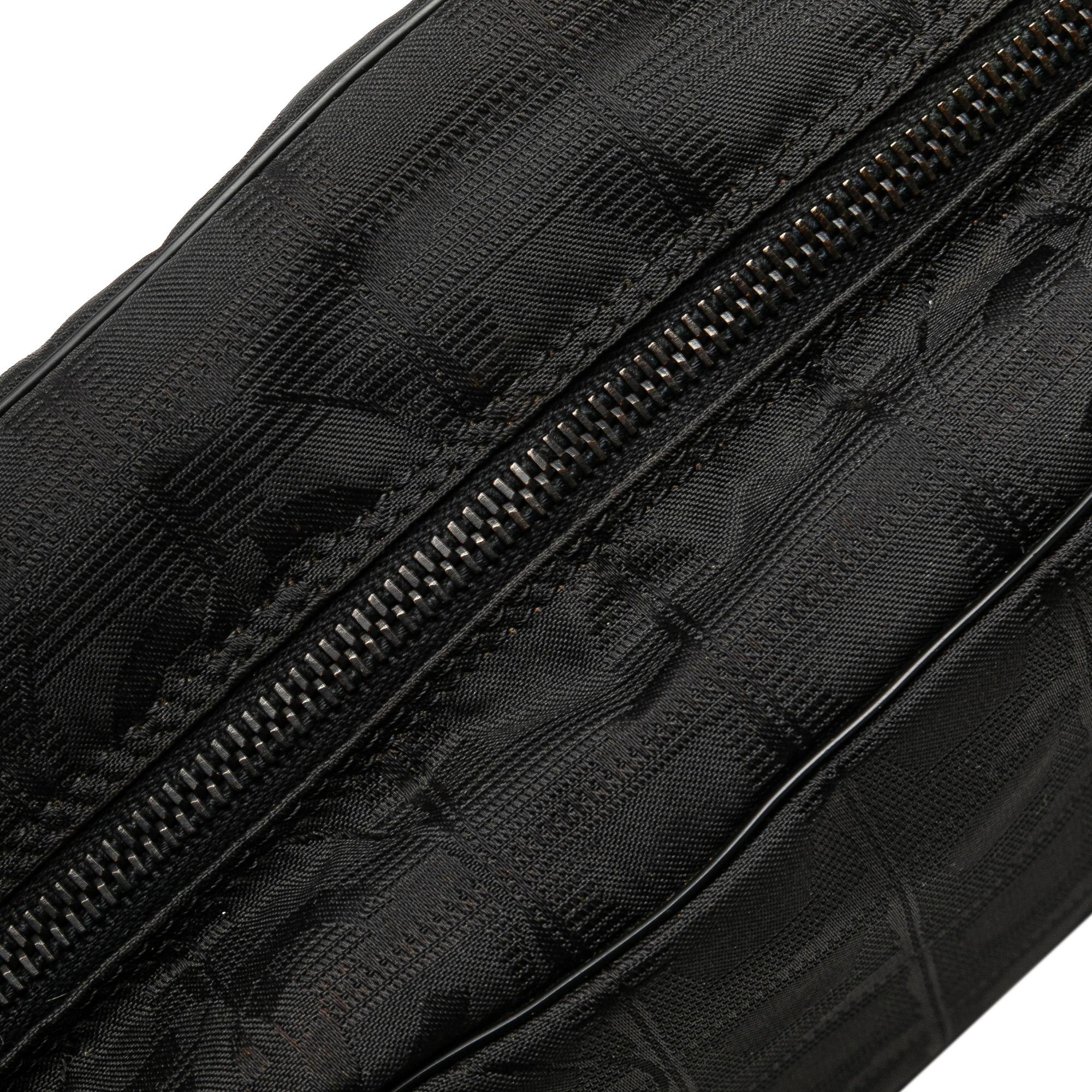 Chanel New Travel Line Handbag (SHG-5Xs4Yy)
