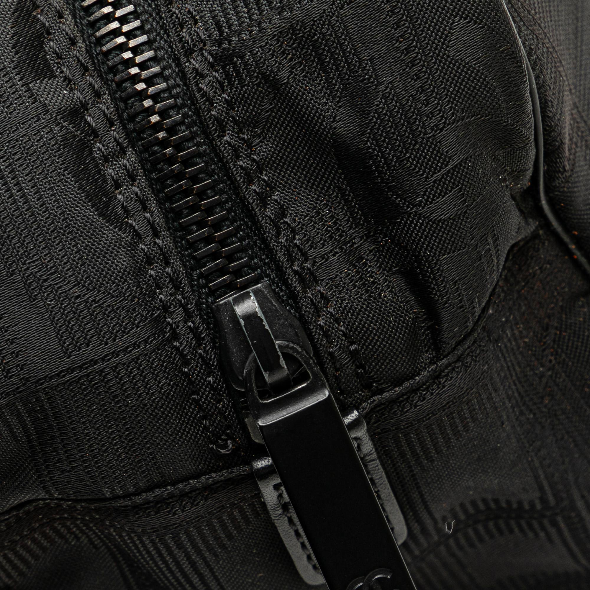 Chanel New Travel Line Handbag (SHG-5Xs4Yy)