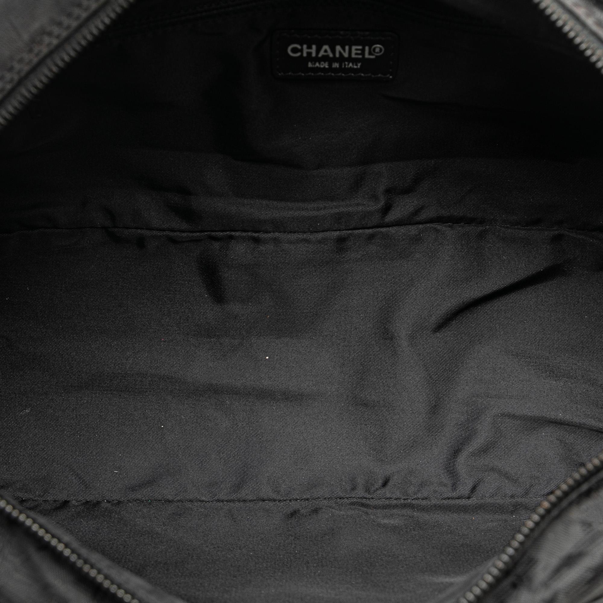 Chanel New Travel Line Handbag (SHG-5Xs4Yy)