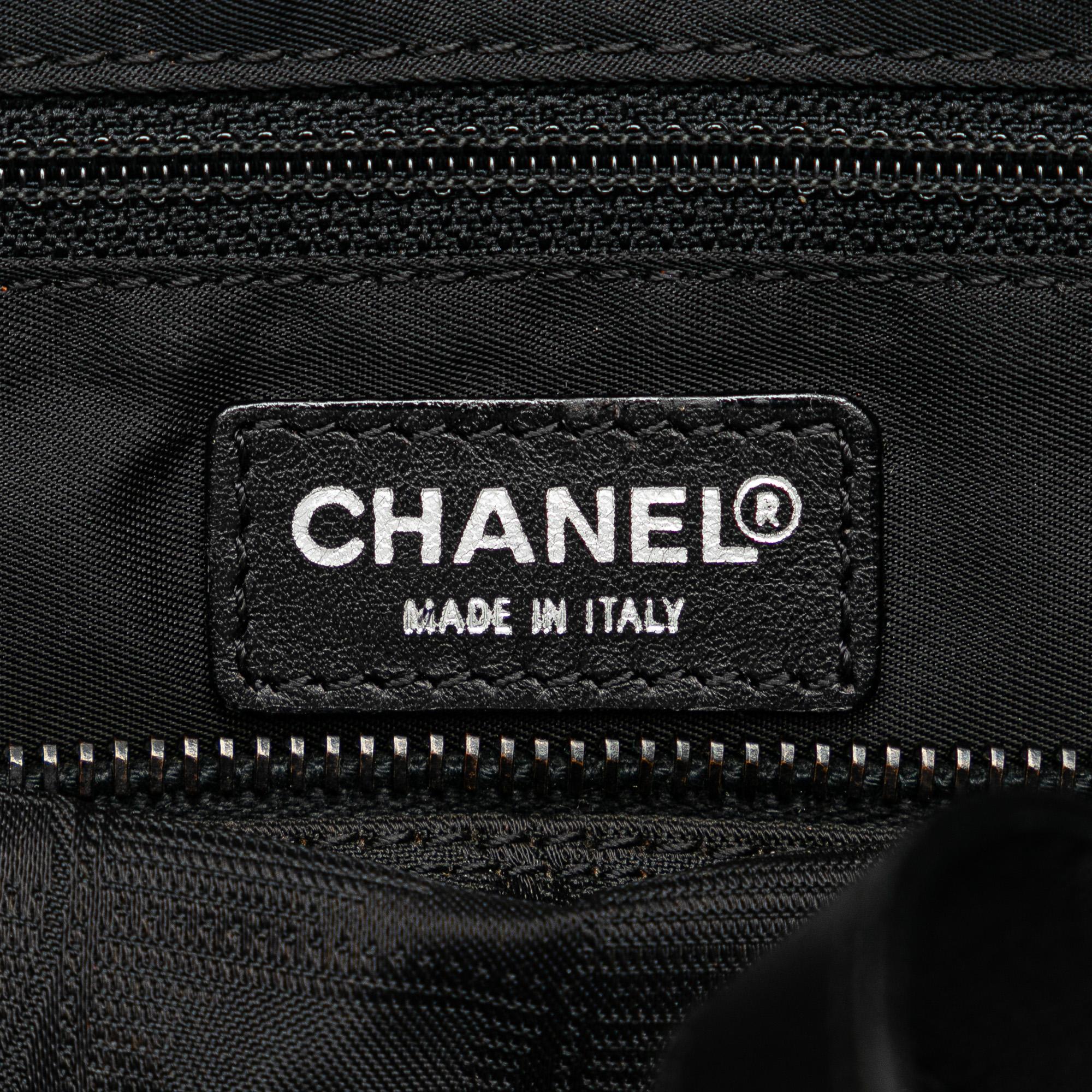 Chanel New Travel Line Handbag (SHG-5Xs4Yy)