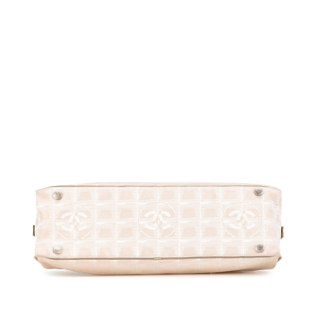 Chanel New Travel Line Handbag (SHG-ua5xFI)