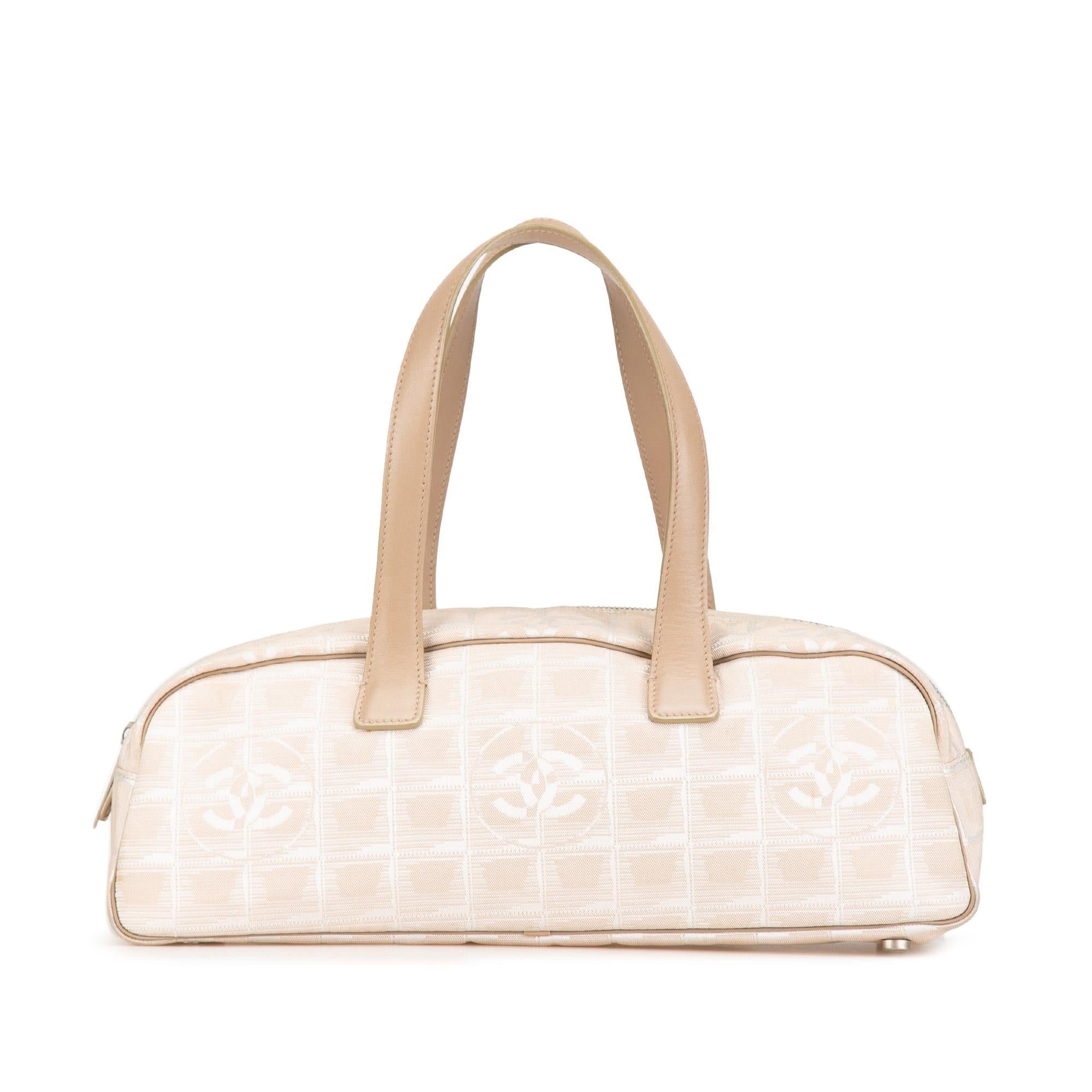 Chanel New Travel Line Handbag (SHG-ua5xFI)
