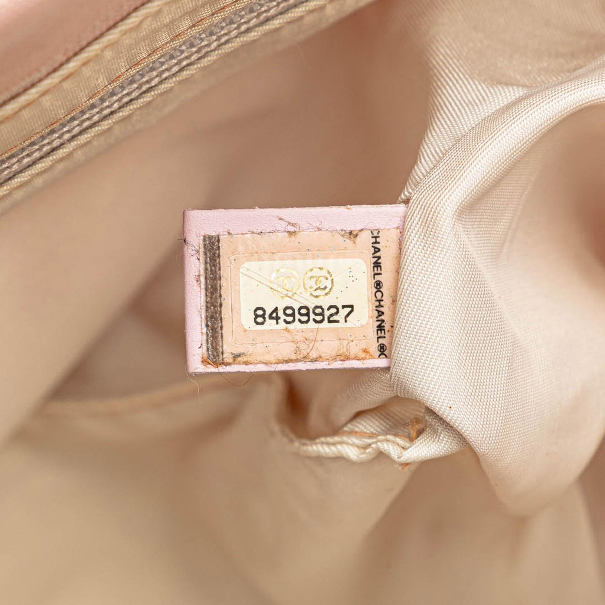 Chanel New Travel Line Handbag (SHG-4Qf98C)