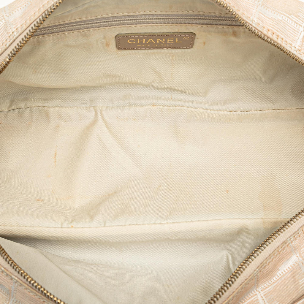 Chanel New Travel Line Handbag (SHG-3MpQA7)