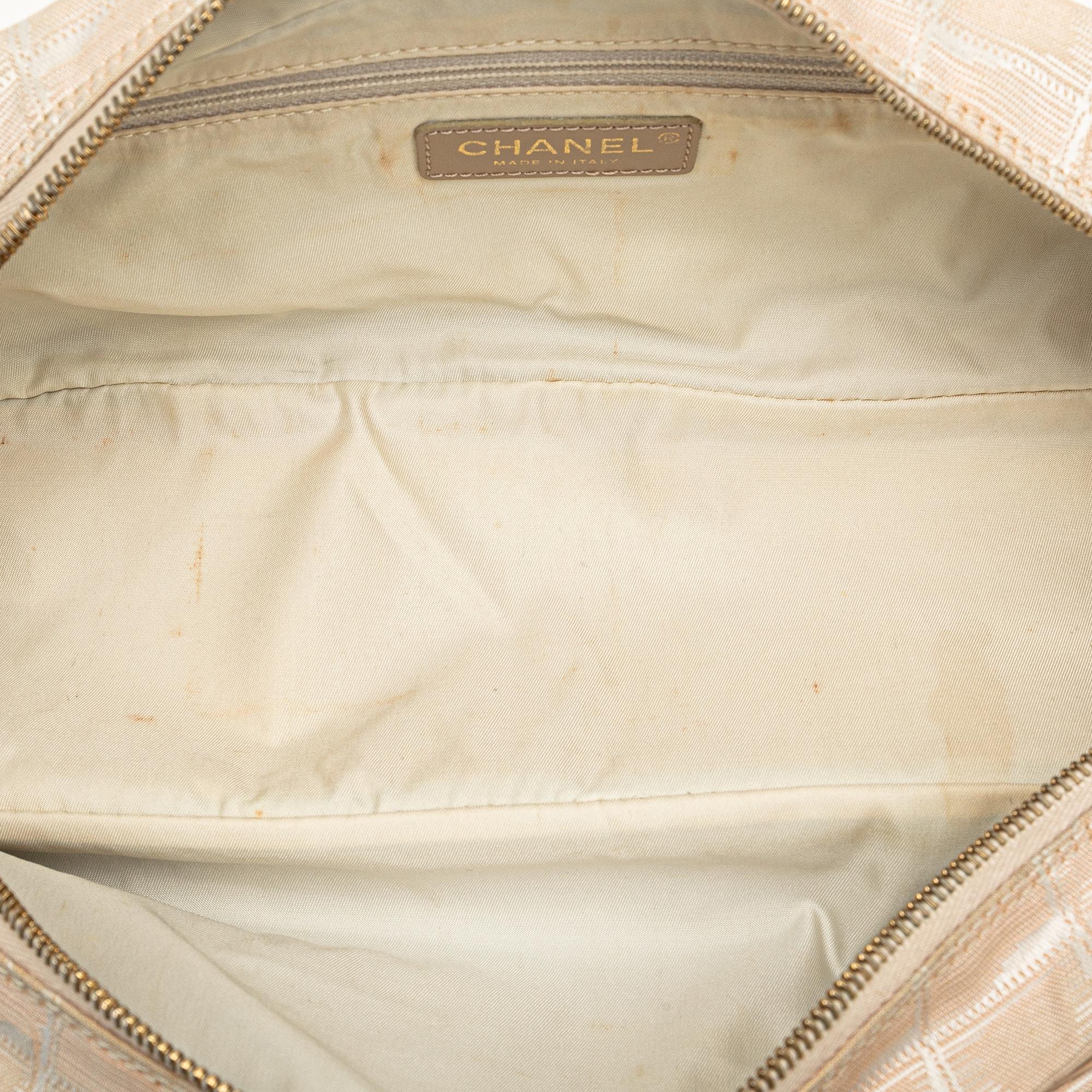 Chanel New Travel Line Handbag (SHG-3MpQA7)