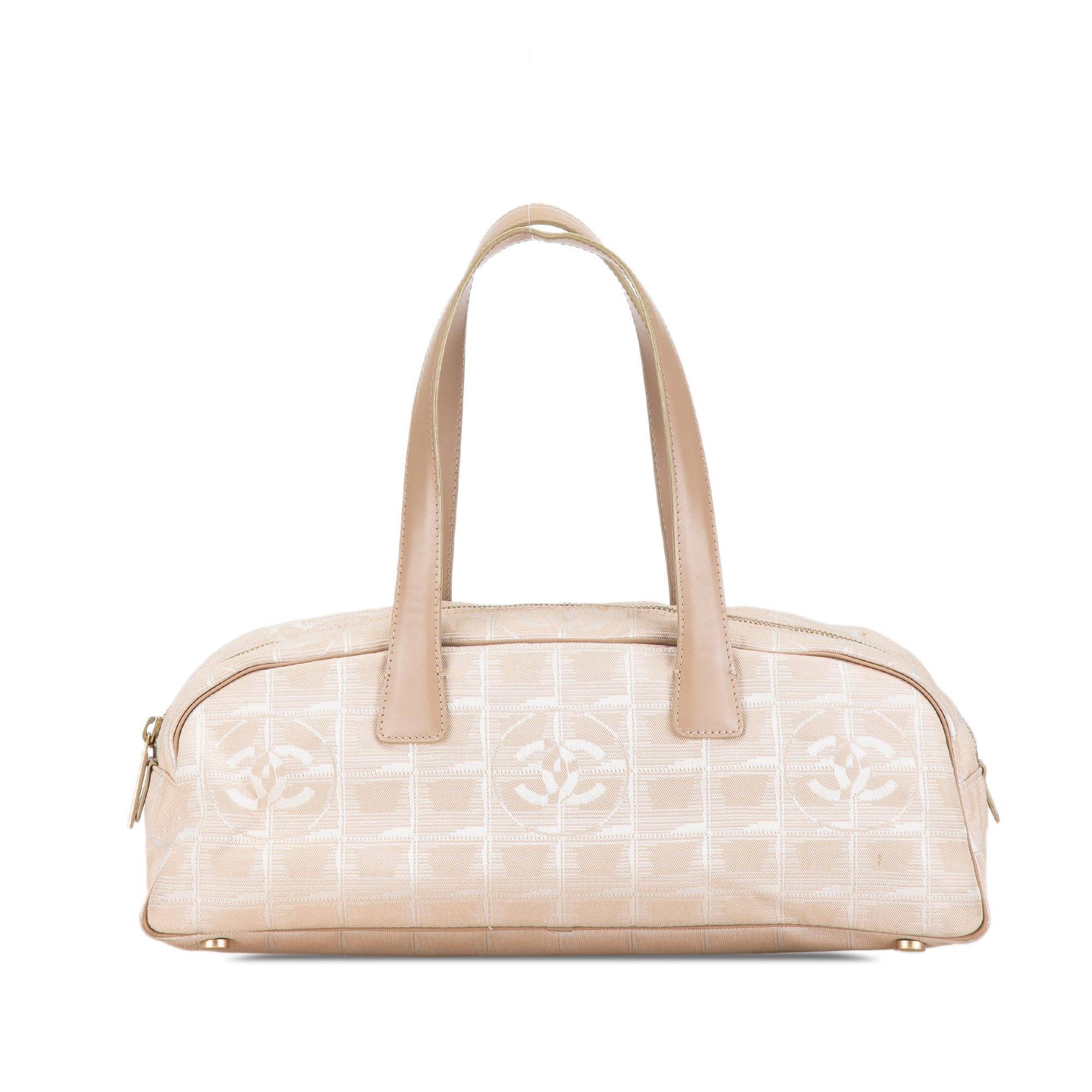 Chanel New Travel Line Handbag (SHG-3MpQA7)