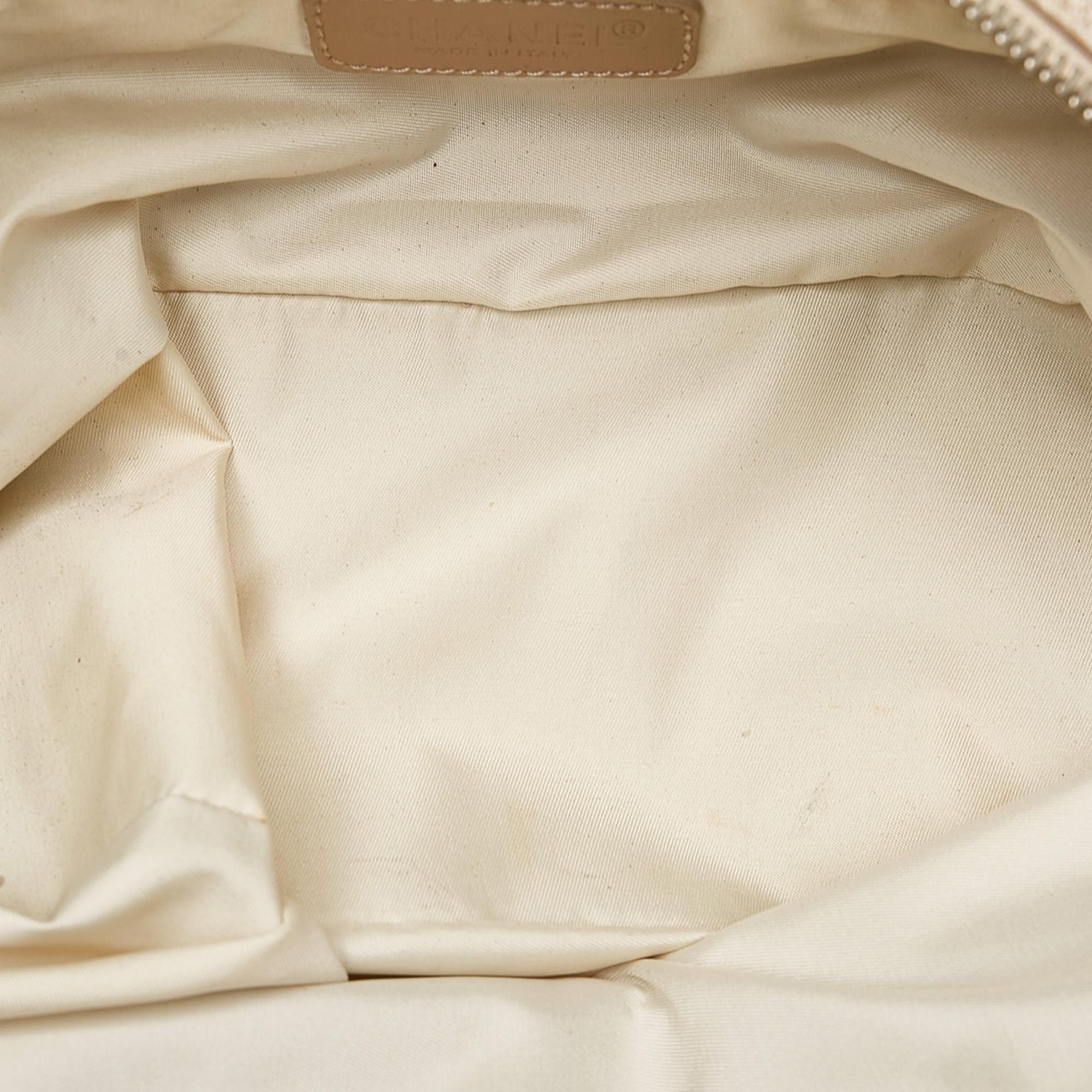 Chanel New Travel Line Nylon Handbag (SHG-31358)