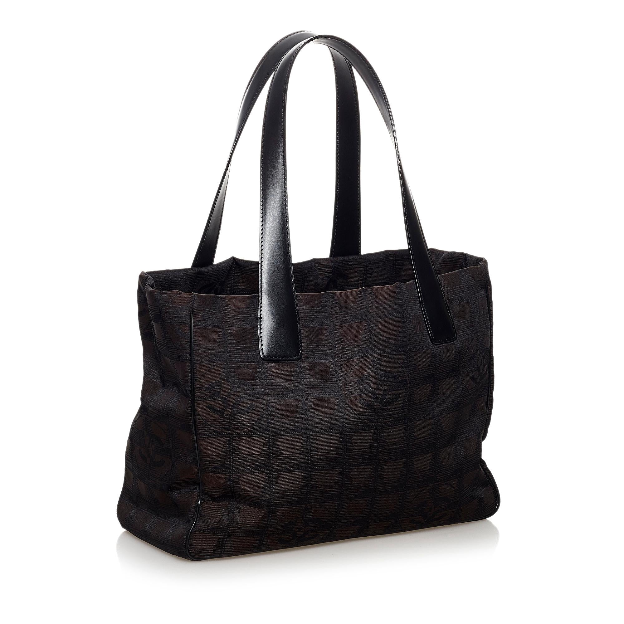 Chanel New Travel Line Nylon Handbag (SHG-31416)