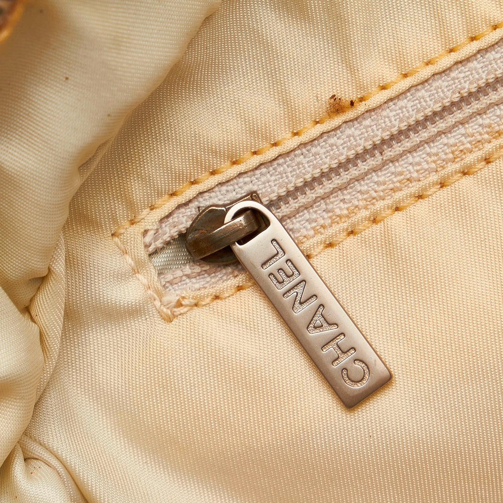Chanel New Travel Line Nylon Handbag (SHG-32668)