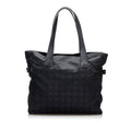 Chanel New Travel Line Tote (SHG-Po5MMk)