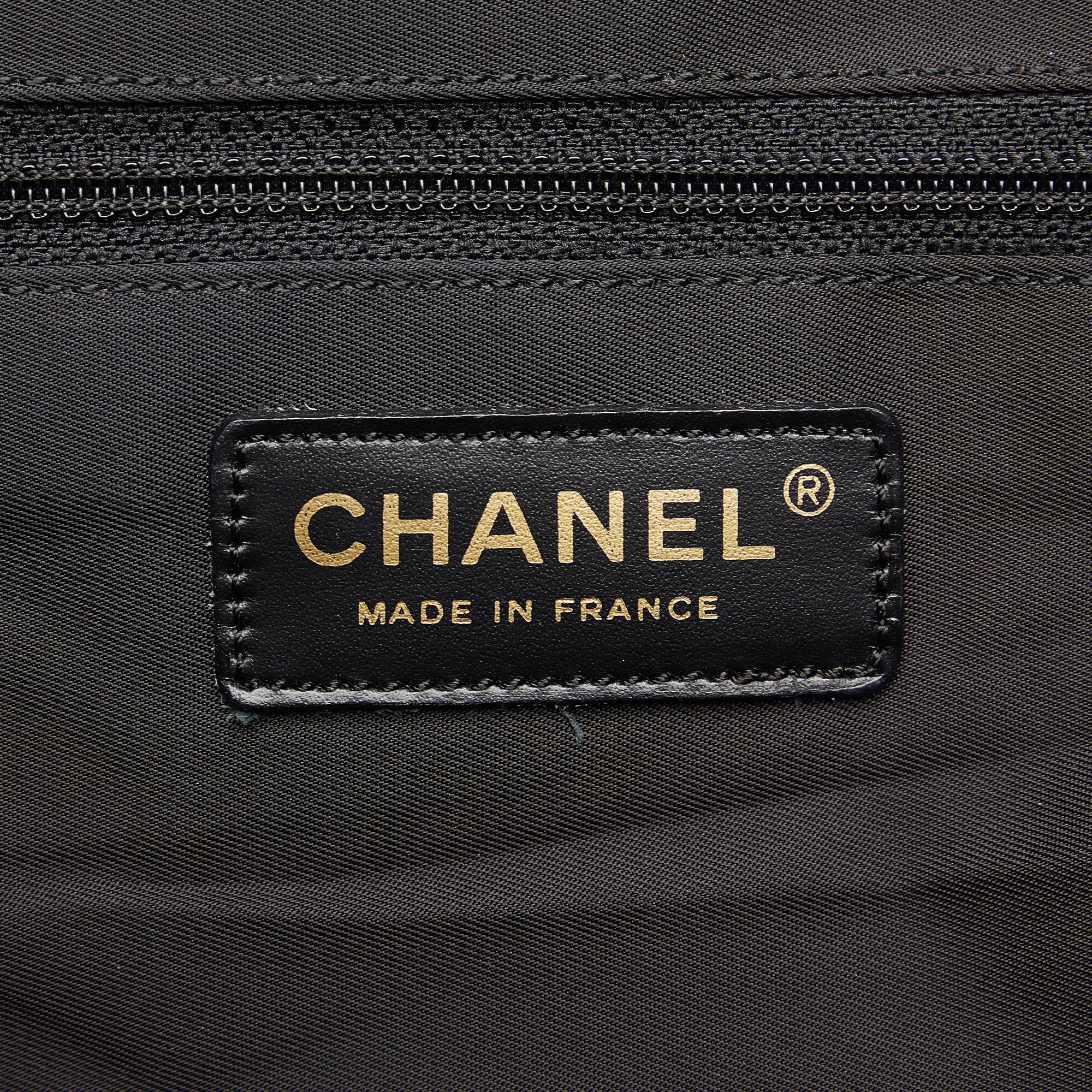 Chanel New Travel Line Tote (SHG-i4J9zq)