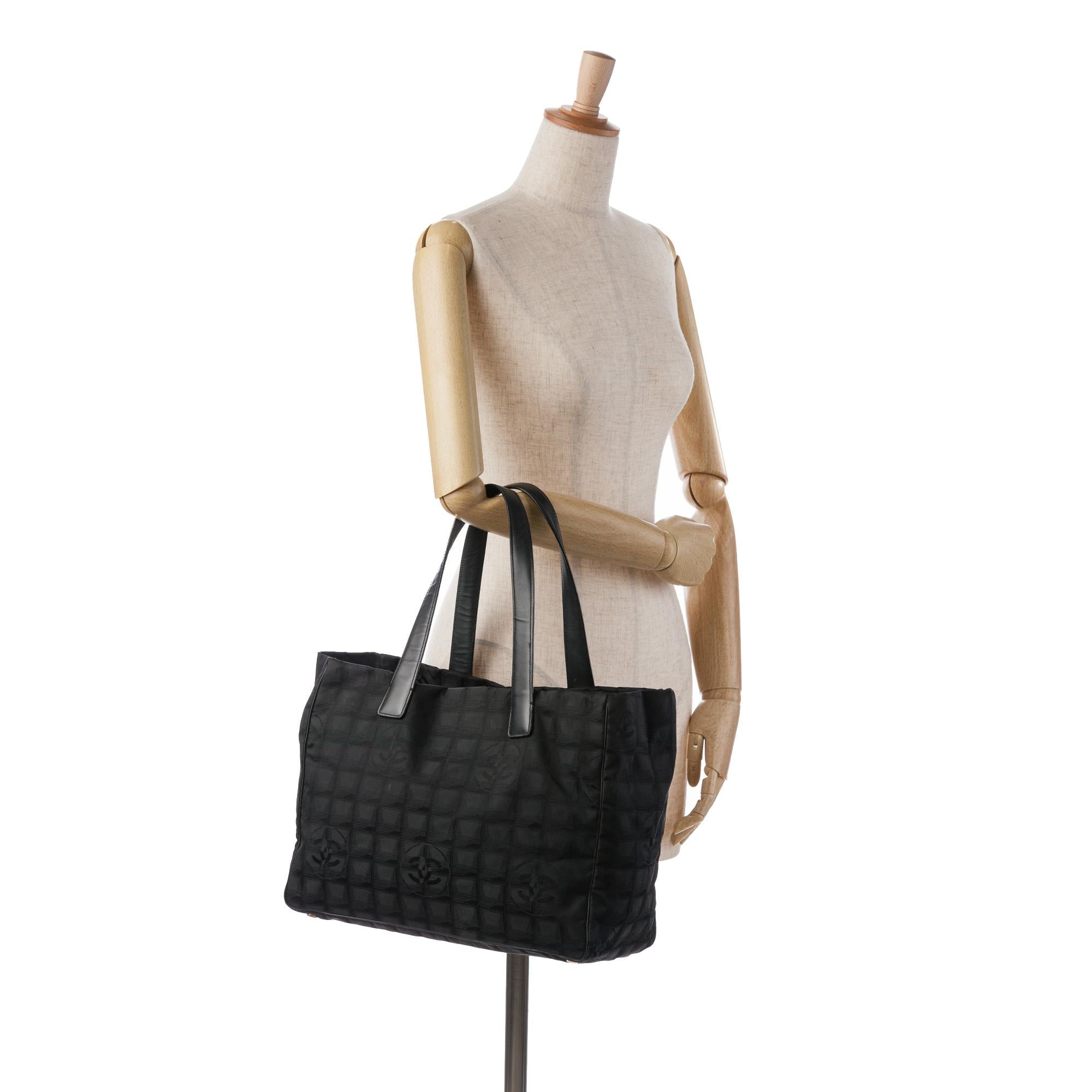 Chanel New Travel Line Tote (SHG-n2VaFe)