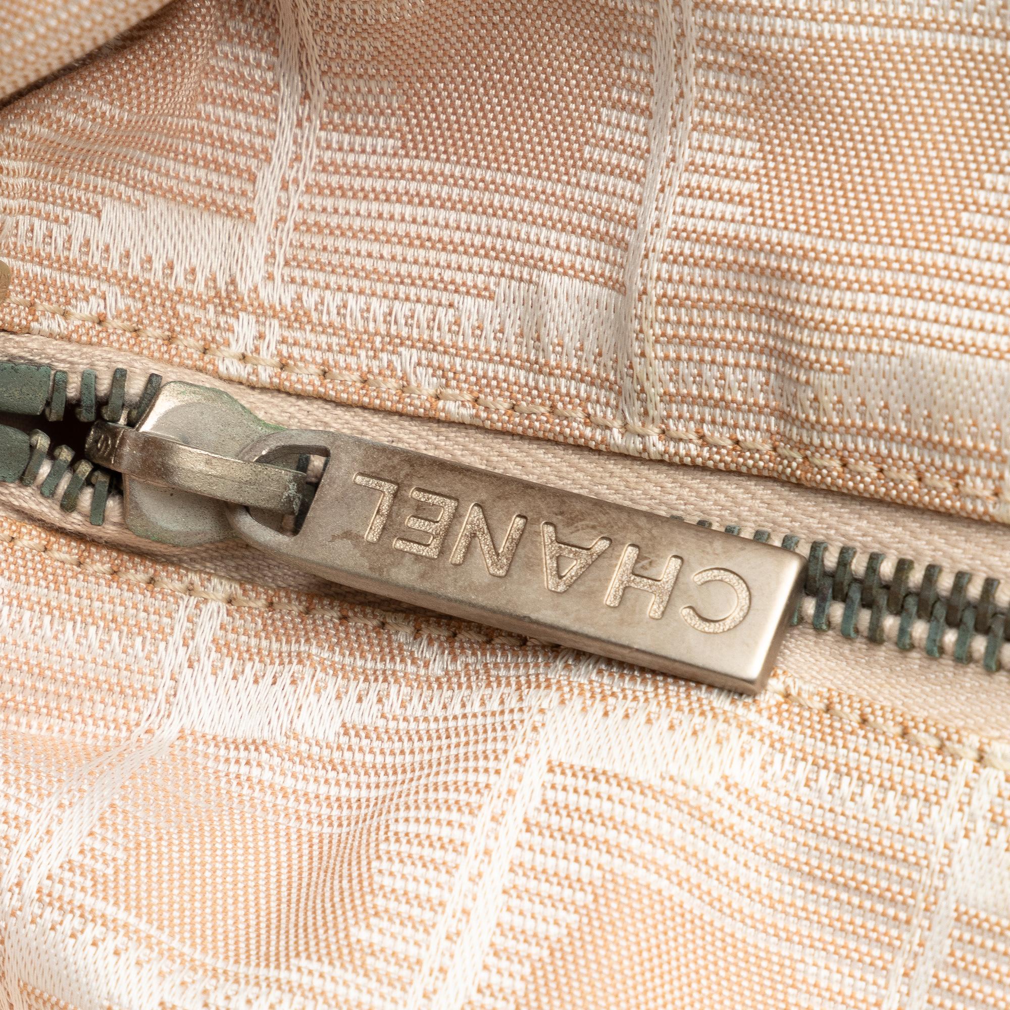 Chanel New Travel Line Tote (SHG-3Rzzab)