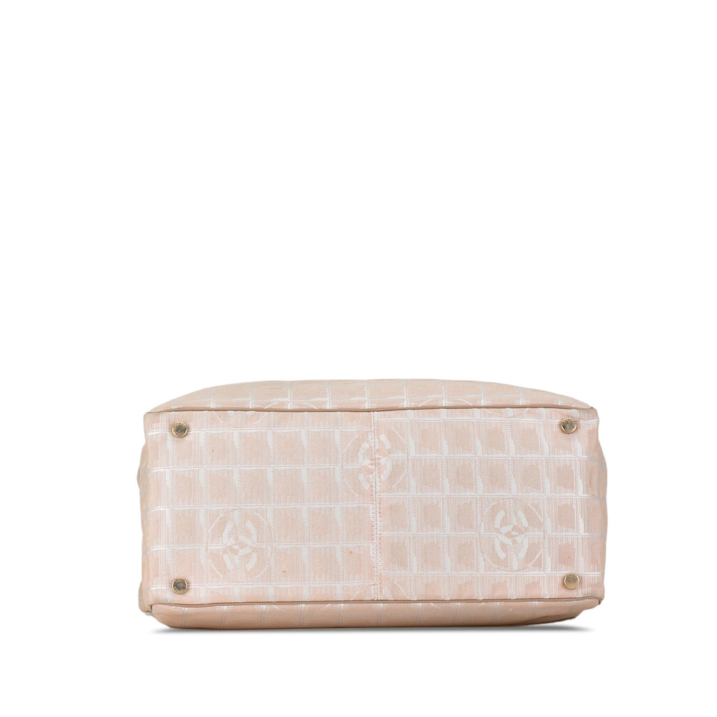 Chanel New Travel Line Tote (SHG-xl7A53)