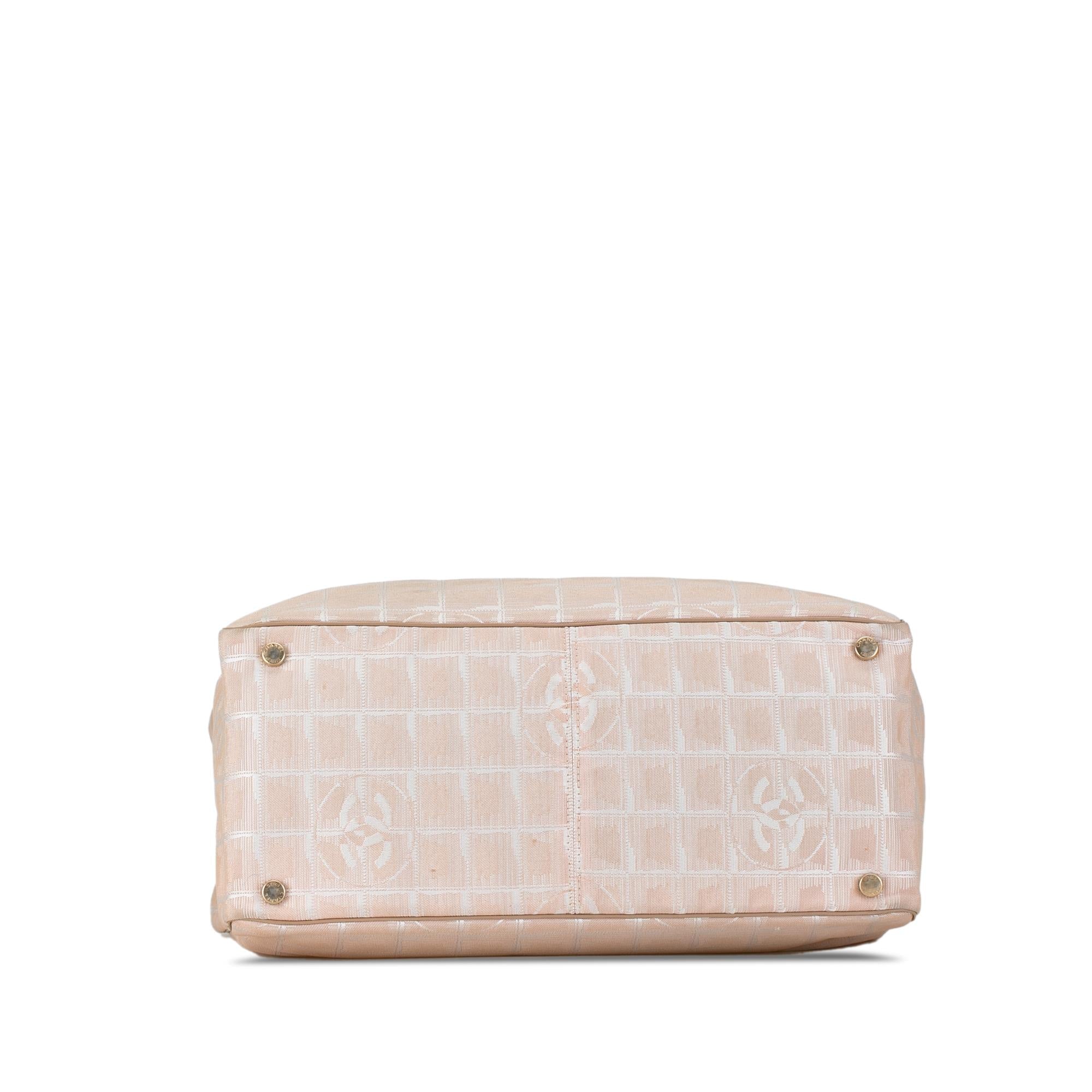 Chanel New Travel Line Tote (SHG-xl7A53)