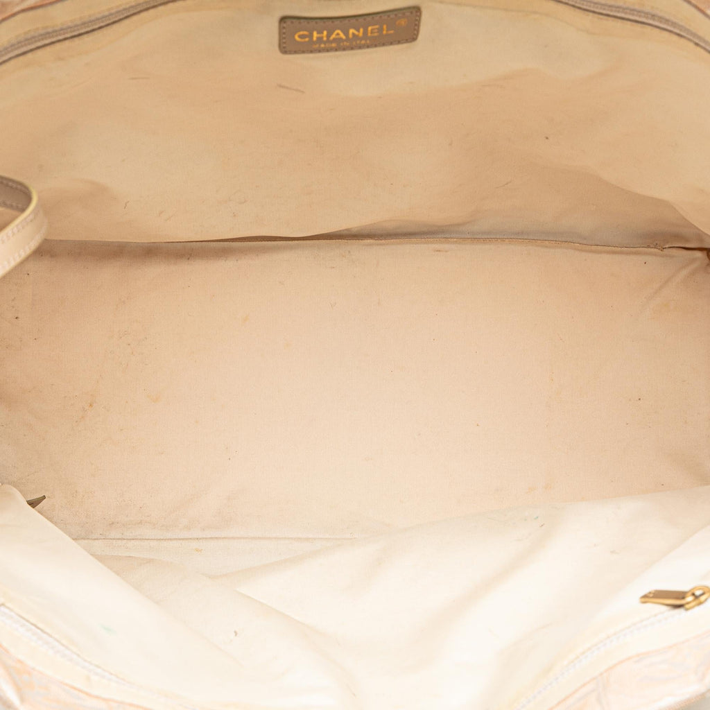 Chanel New Travel Line Tote (SHG-xl7A53)