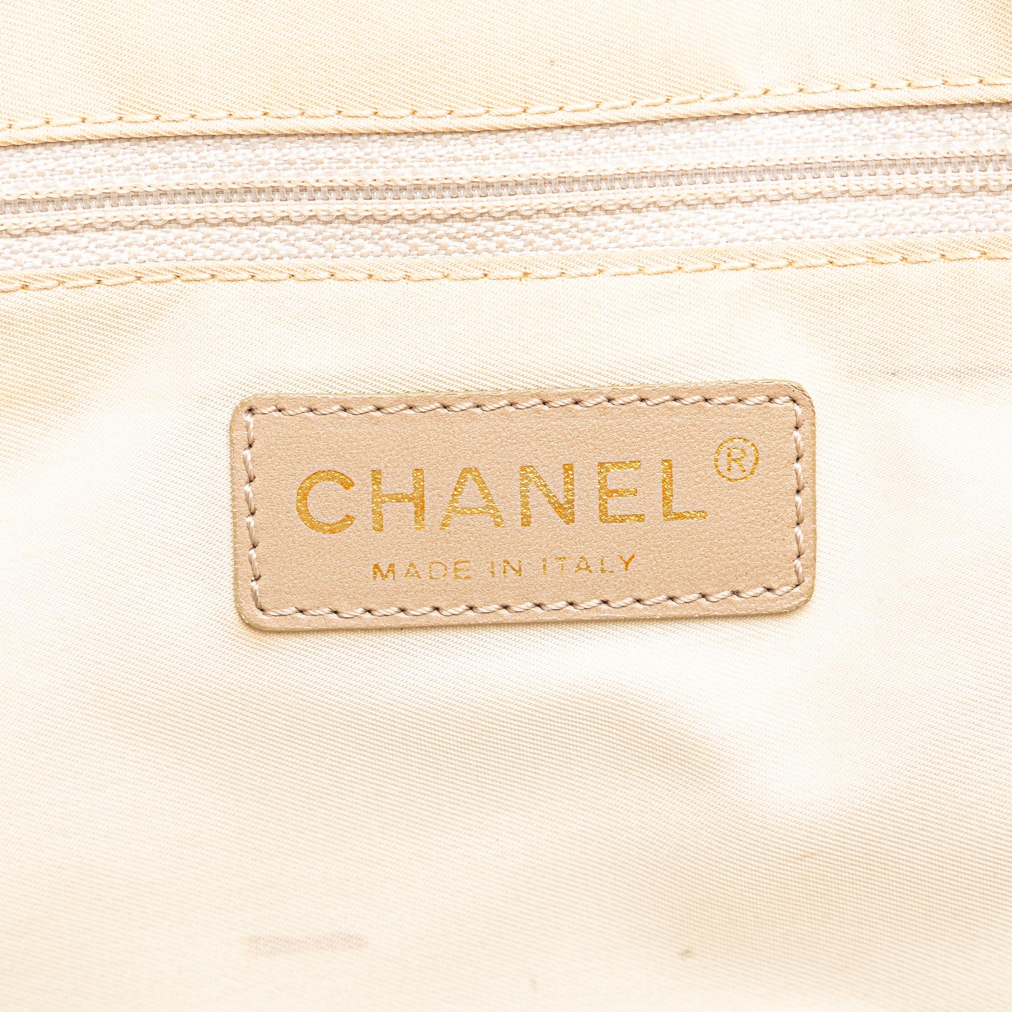 Chanel New Travel Line Tote (SHG-xl7A53)