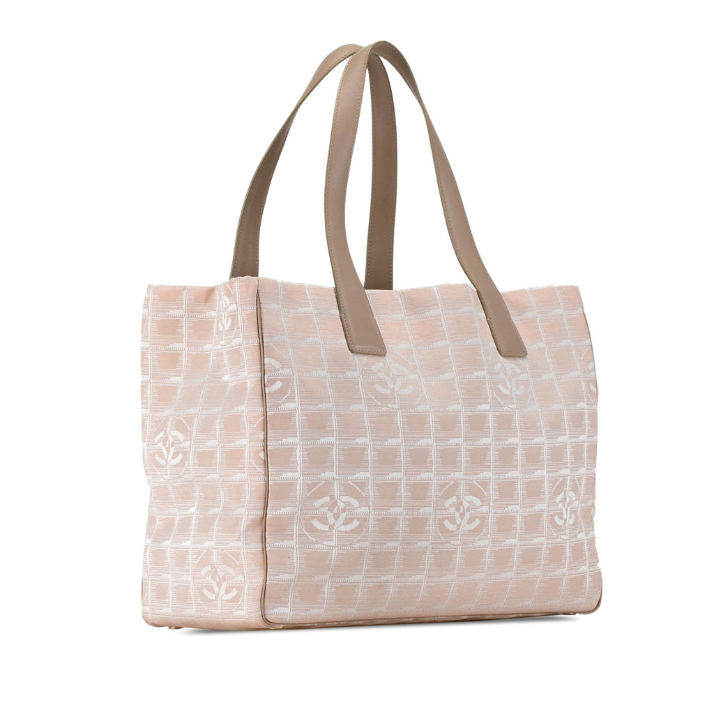 Chanel New Travel Line Tote (SHG-xl7A53)