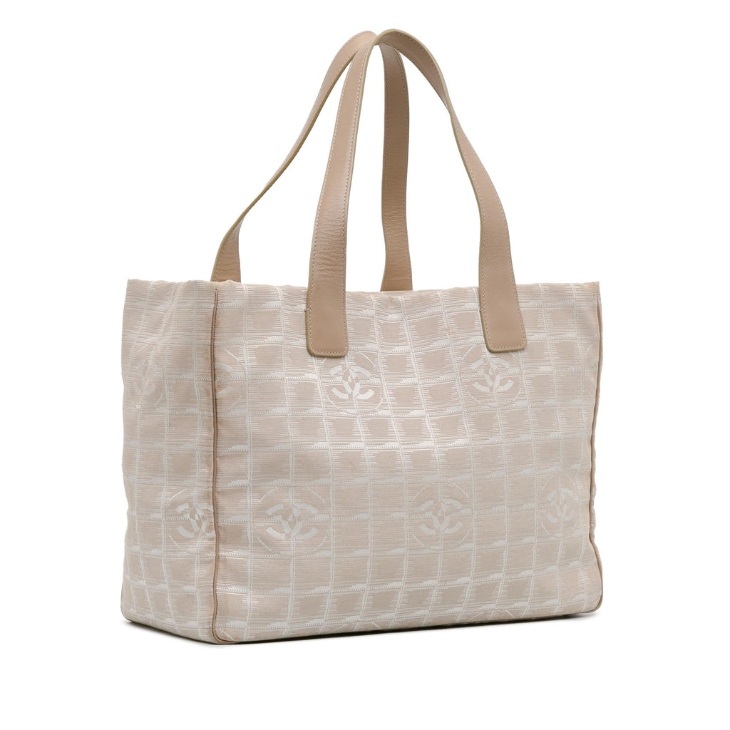 Chanel New Travel Line Tote (SHG-dWZLzZ)