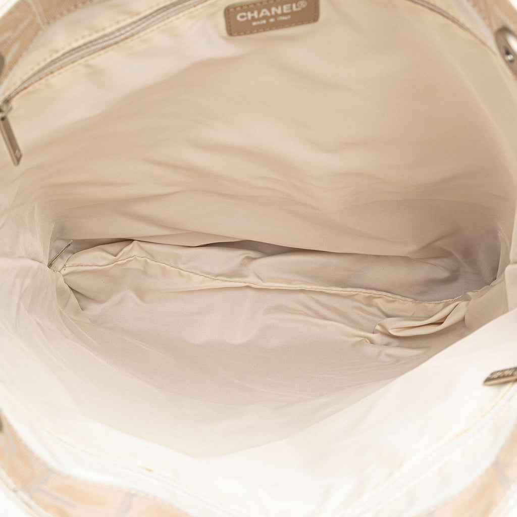 Chanel New Travel Line Tote (SHG-ewYGlz)