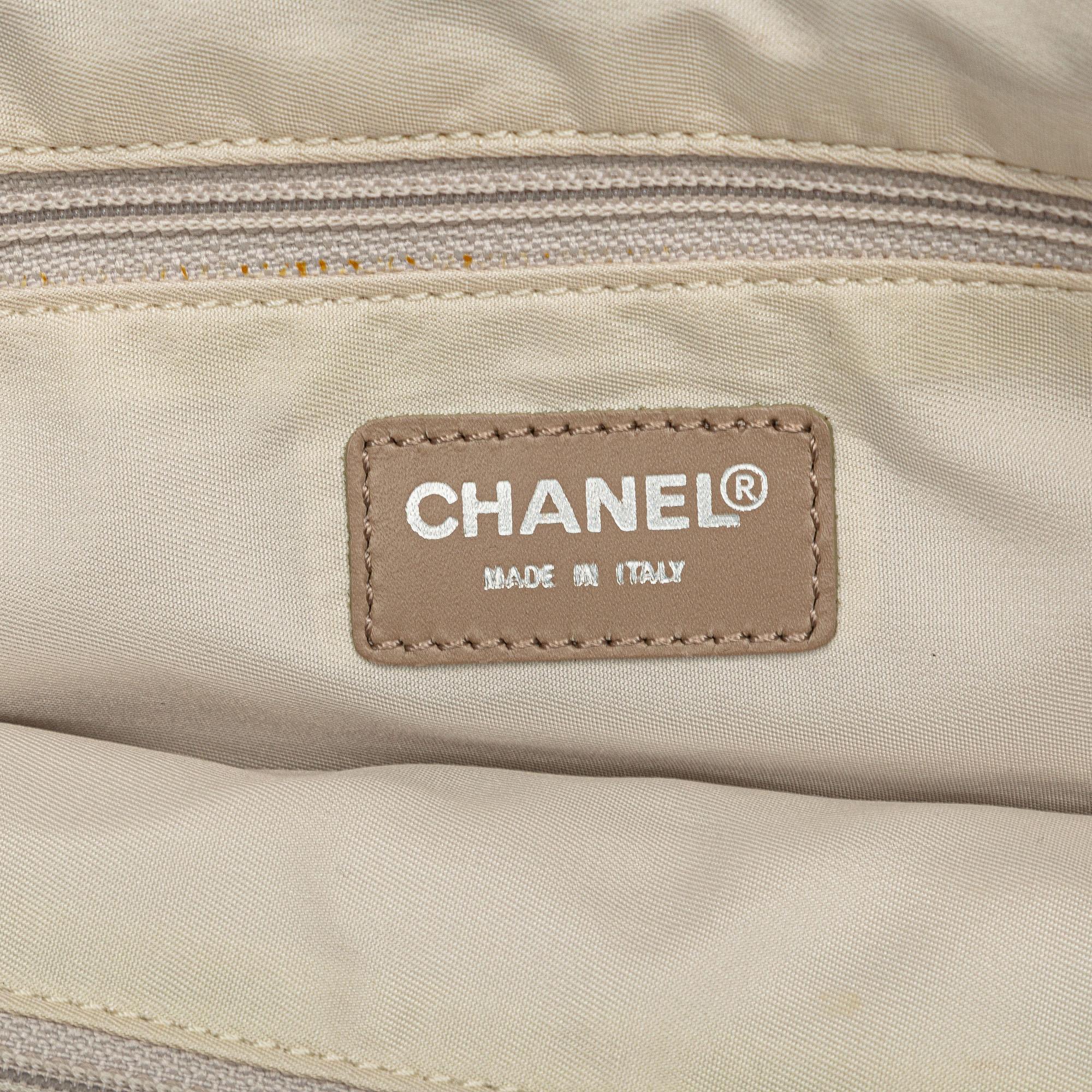 Chanel New Travel Line Tote (SHG-ewYGlz)