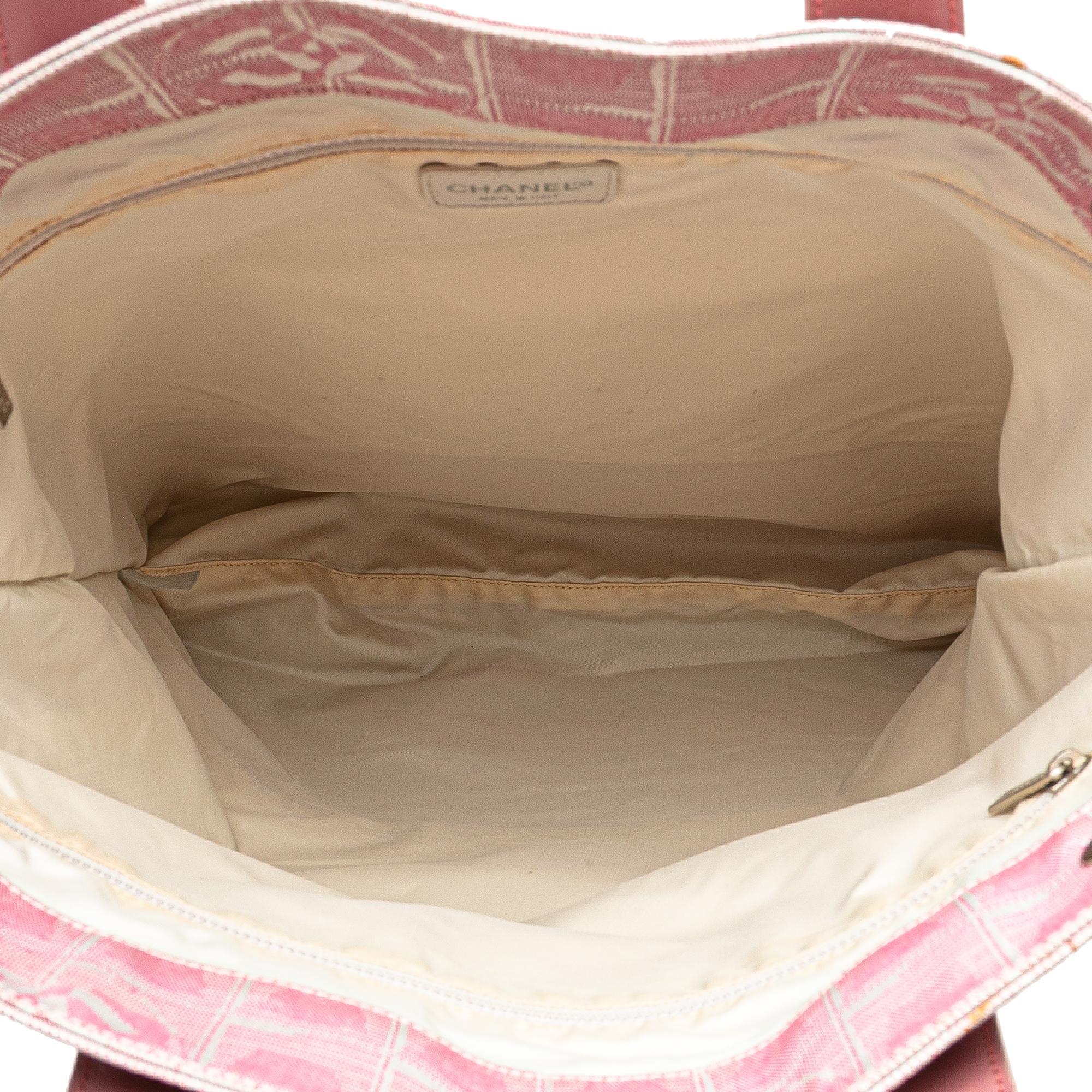Chanel New Travel Line Tote (SHG-FmjYCT)