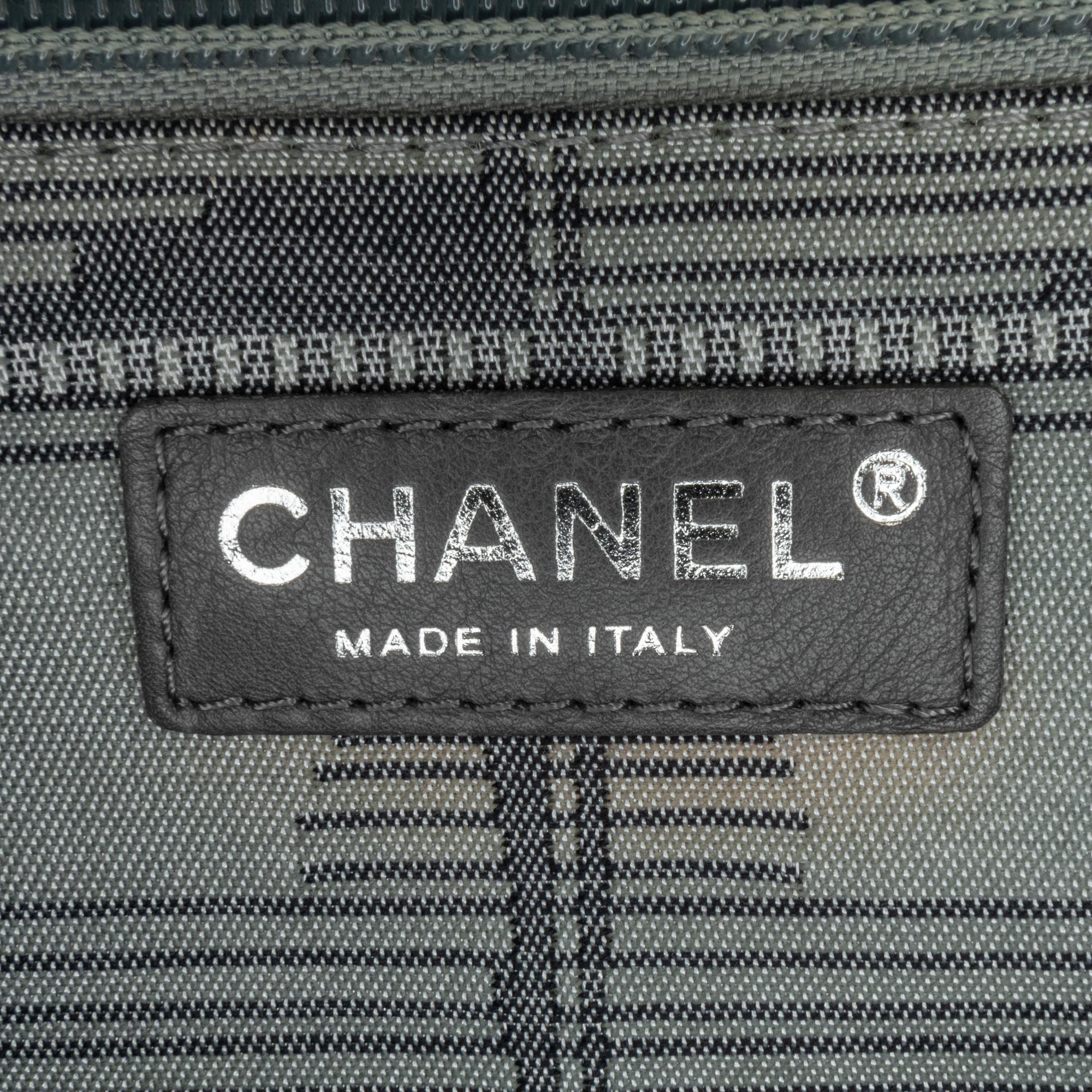 Chanel New Travel Line Tote (SHG-IlYJft)