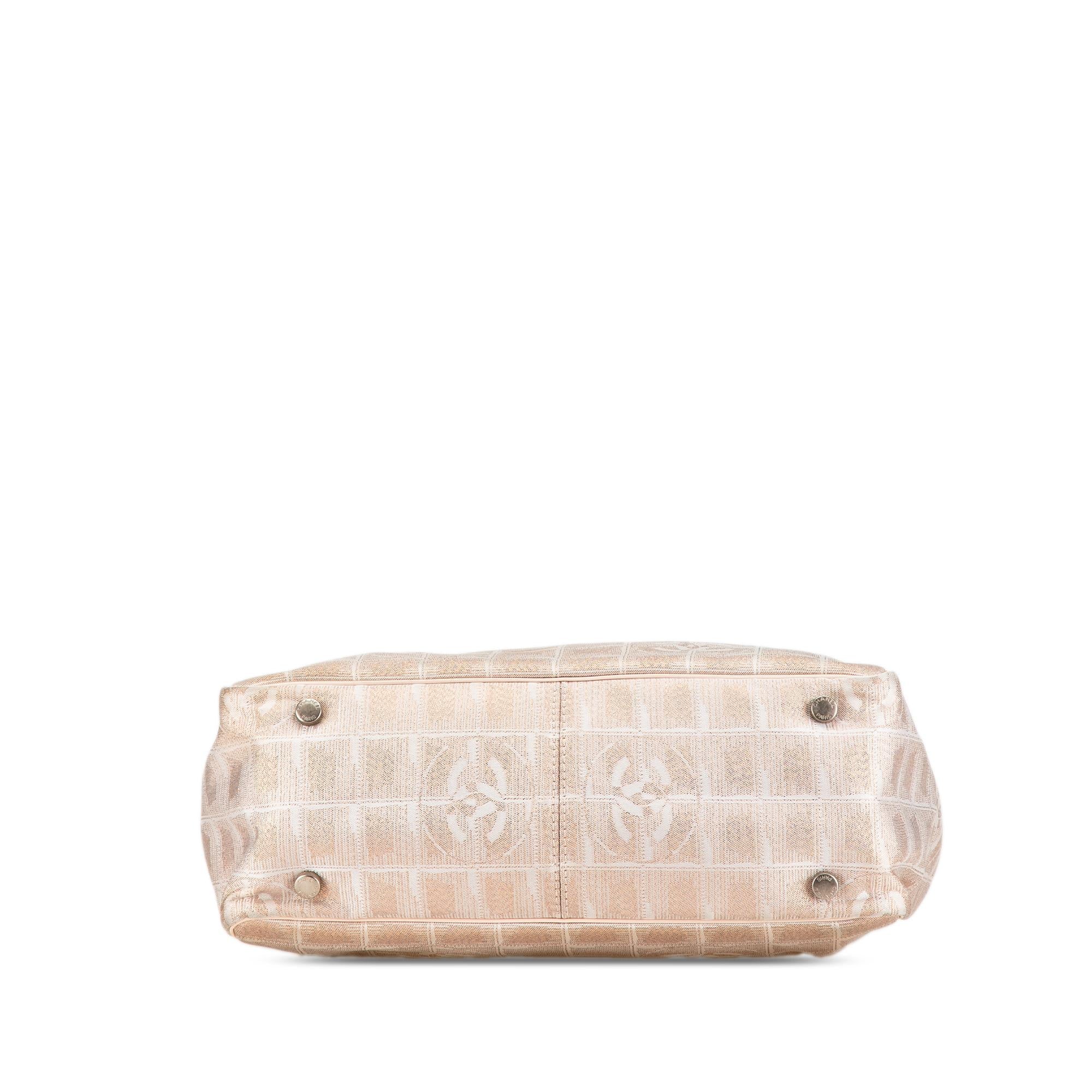 Chanel New Travel Line Tote (SHG-ja8fnF)