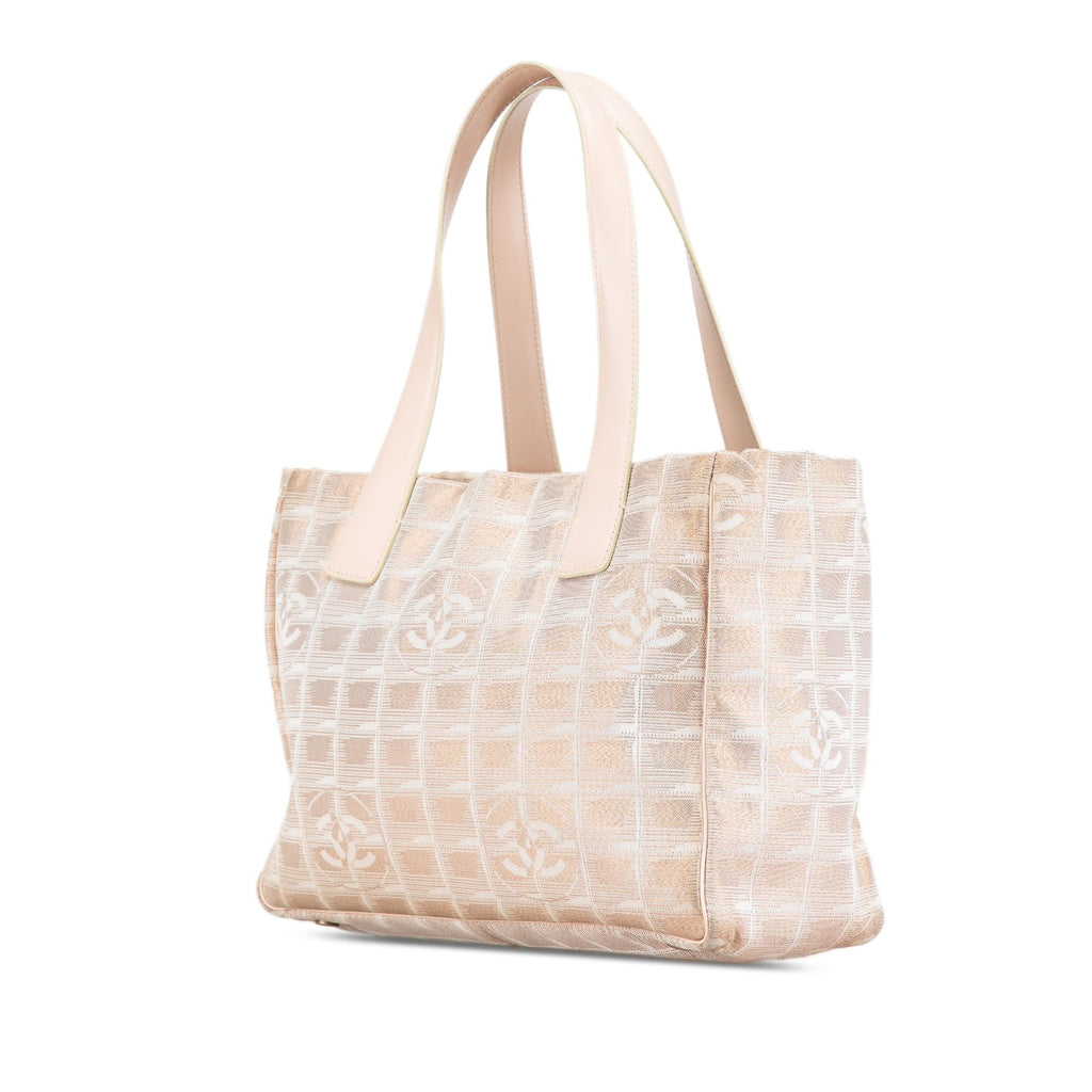 Chanel New Travel Line Tote (SHG-ja8fnF)