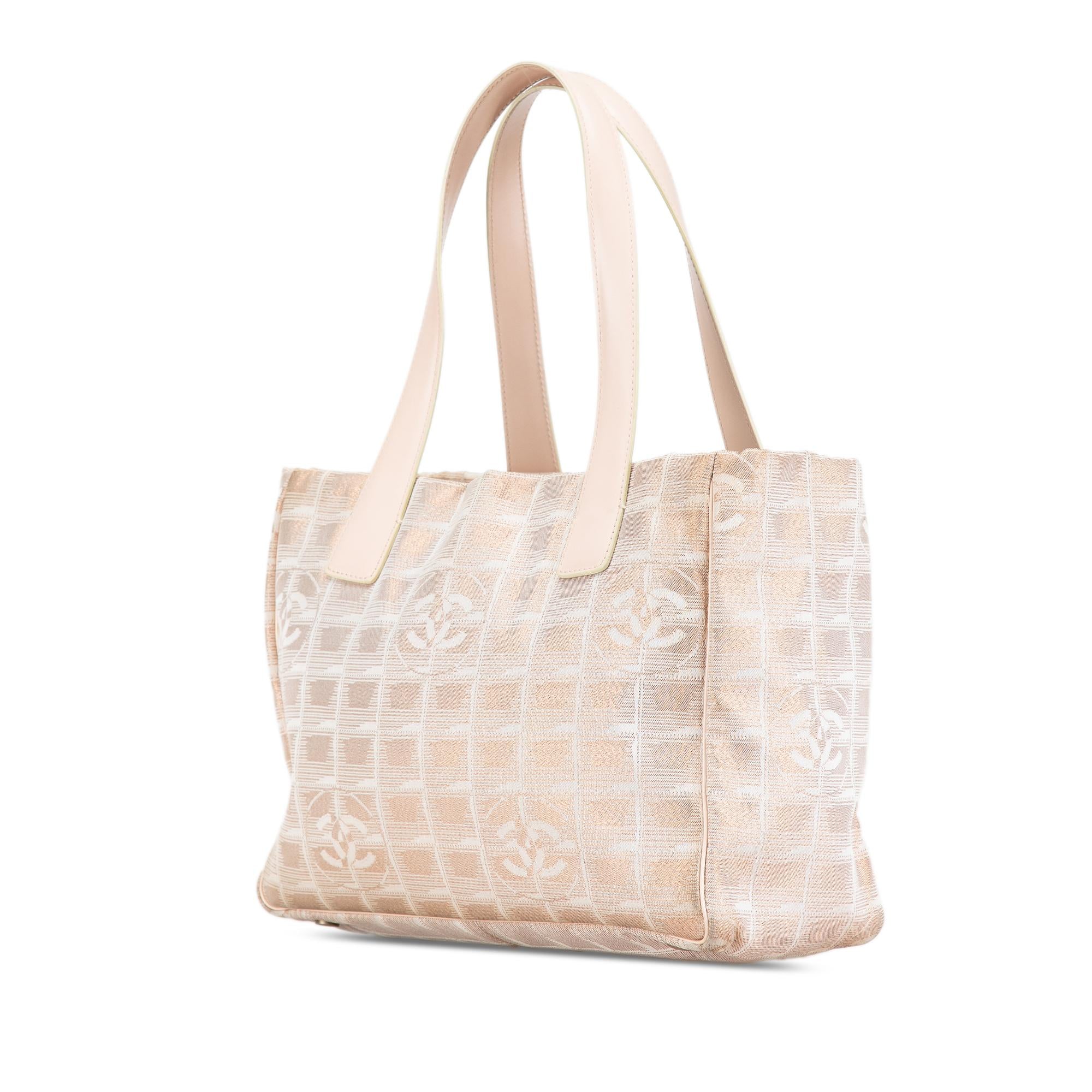 Chanel New Travel Line Tote (SHG-ja8fnF)