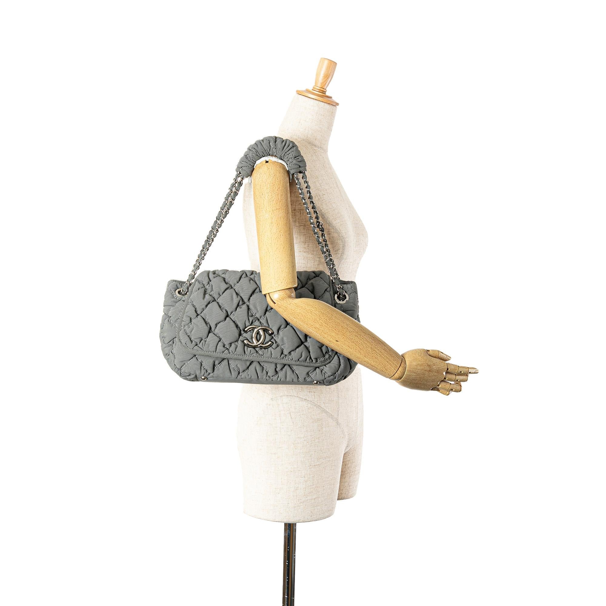 Chanel Nylon Quilted Bubble Accordion Chain Flap (SHG-cwY1i5)