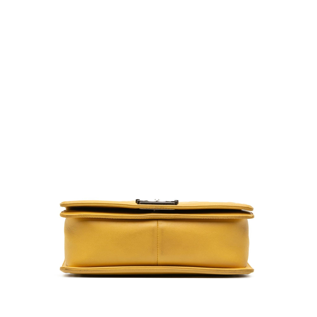 Chanel Old Medium Quilted Calfskin Boy Flap