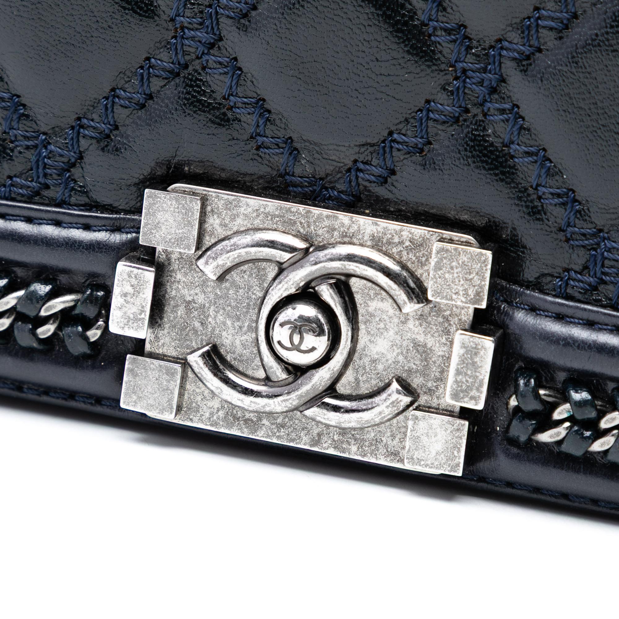 Chanel Old Medium Quilted Calfskin Whipstitch Chain Around Boy Top Handle Flap
