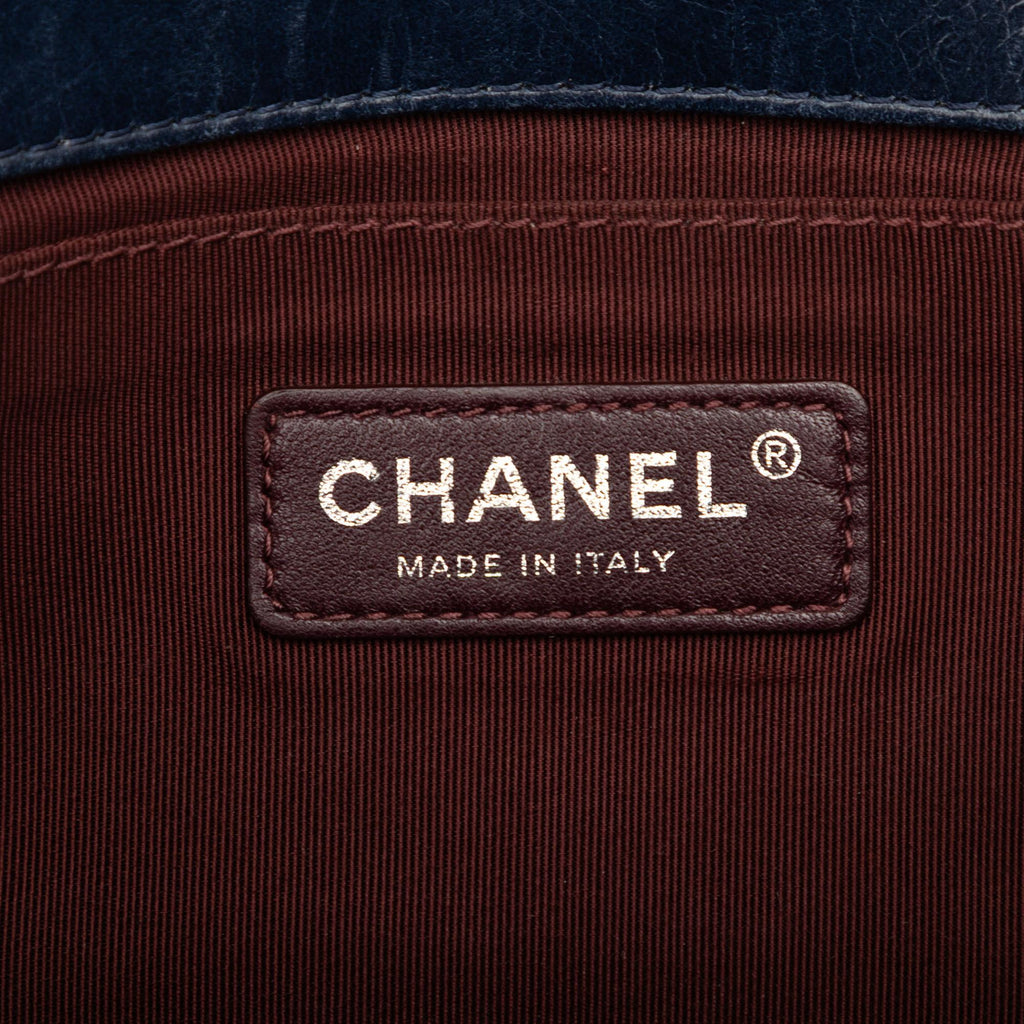 Chanel Old Medium Quilted Glazed Calfskin Chain Around Boy Flap