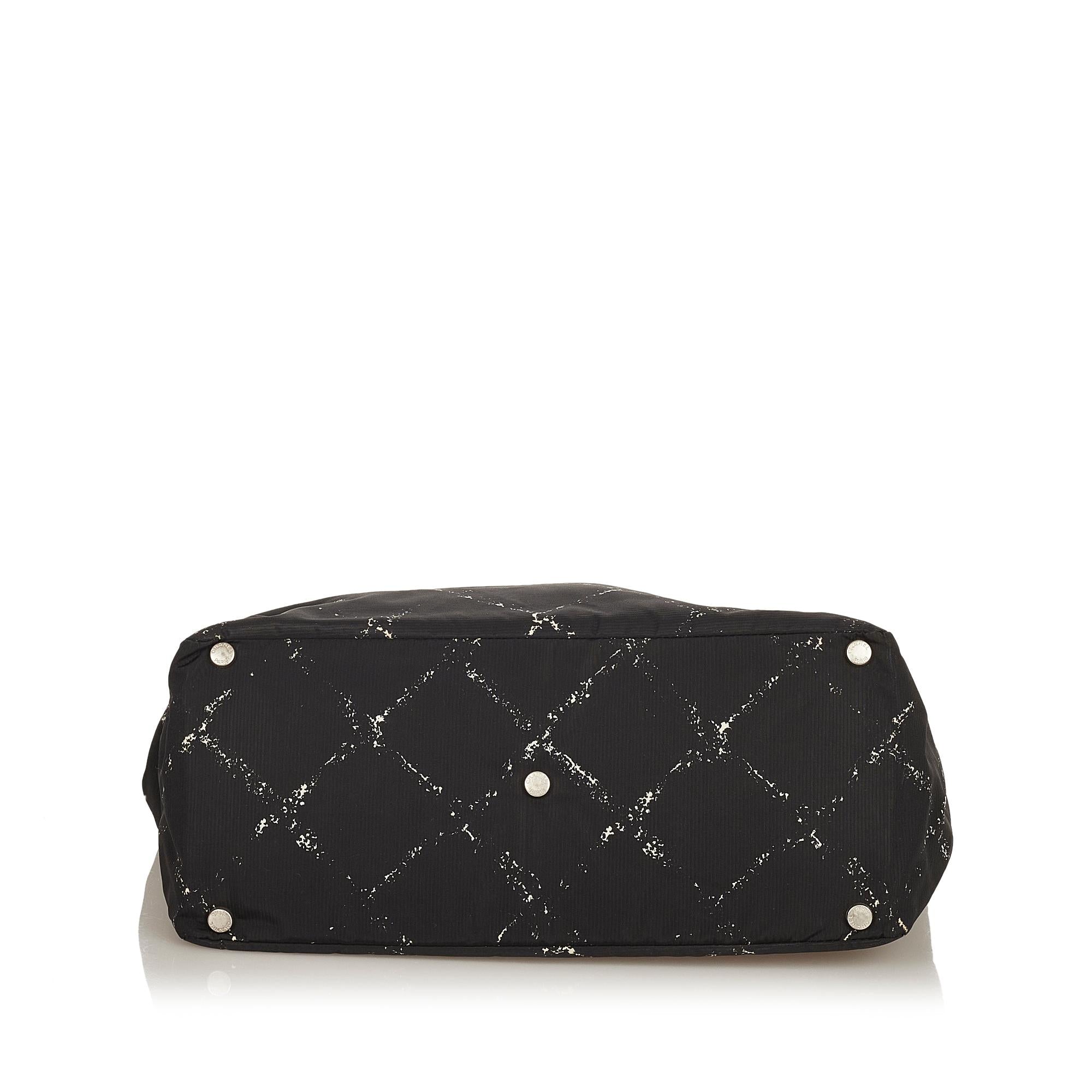 Chanel Old Travel Line Nylon Tote Bag (SHG-25580)