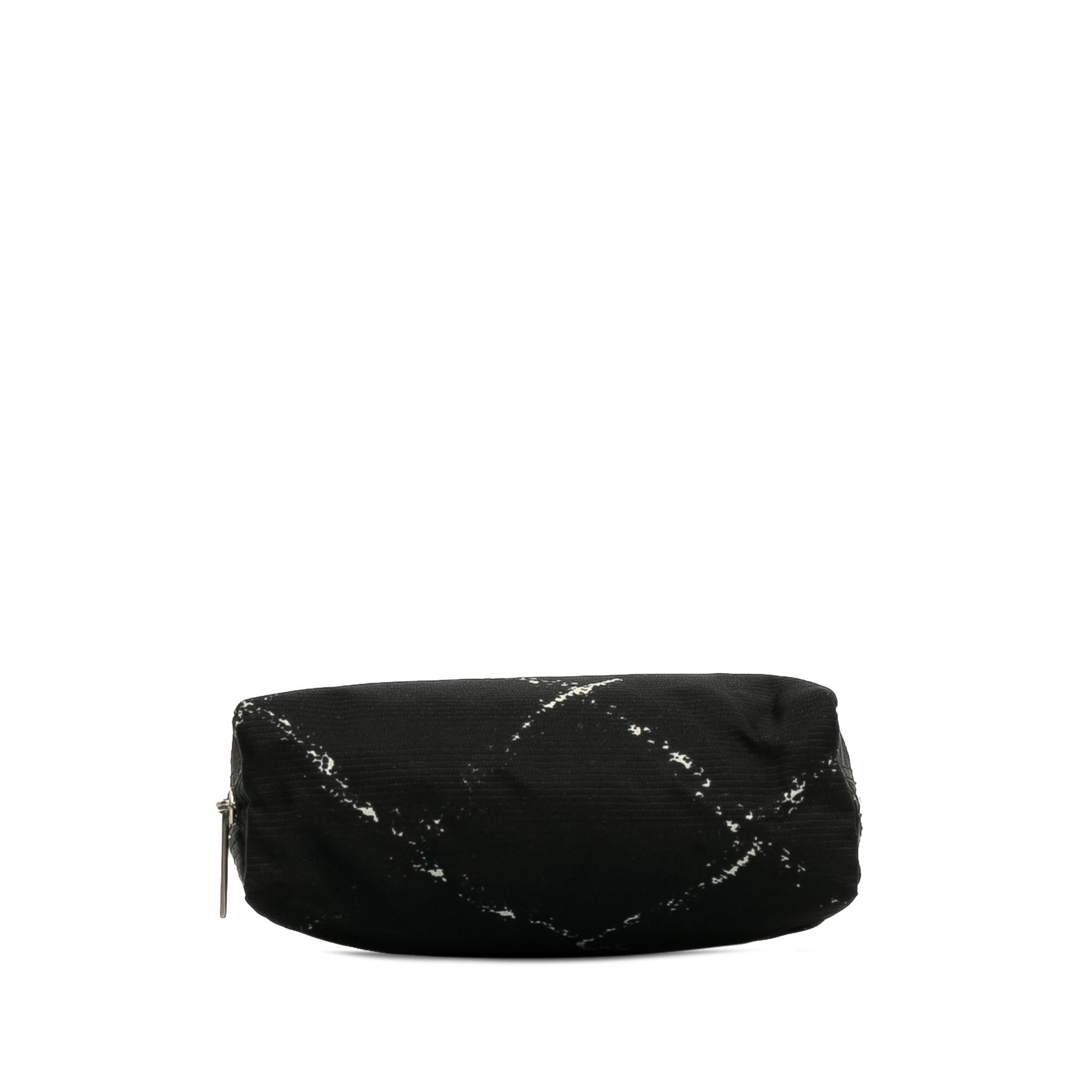 Chanel Old Travel Line Pouch (SHG-pKvZqJ)
