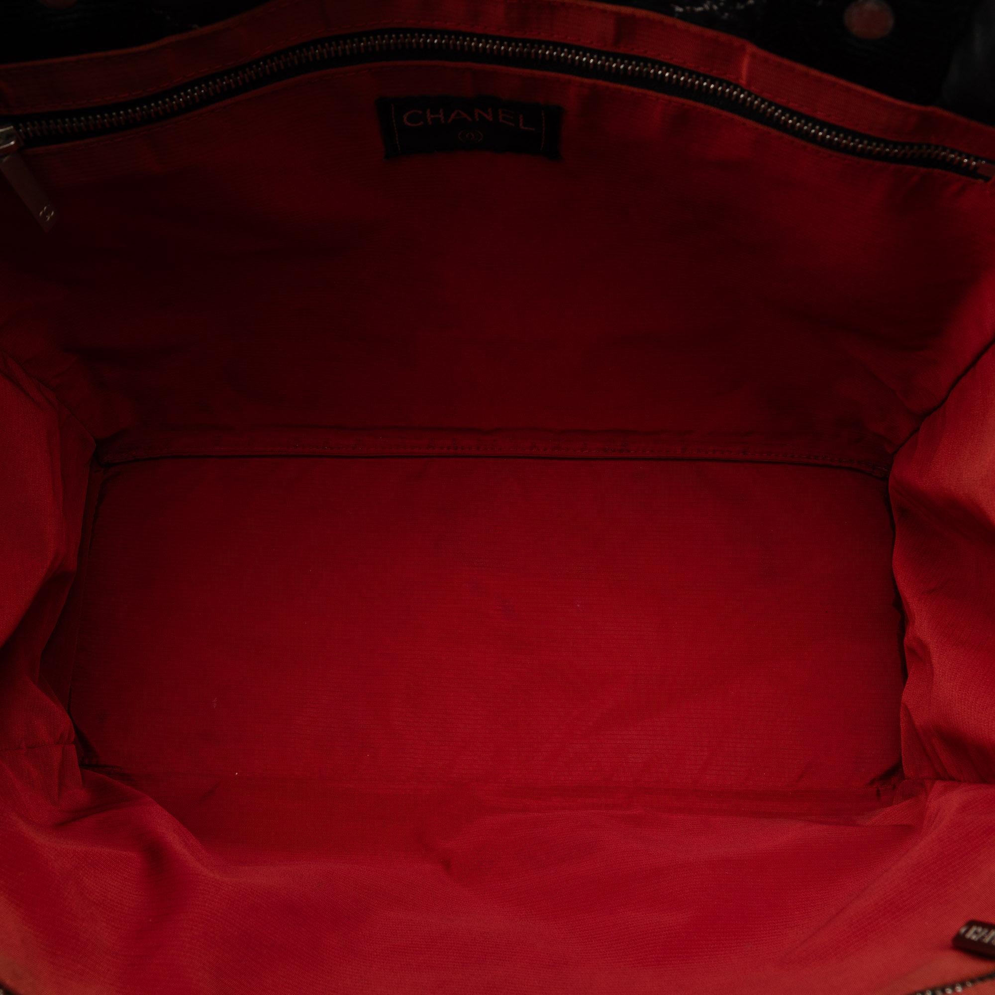 Chanel Old Travel Line Tote (SHG-NPSbAO)