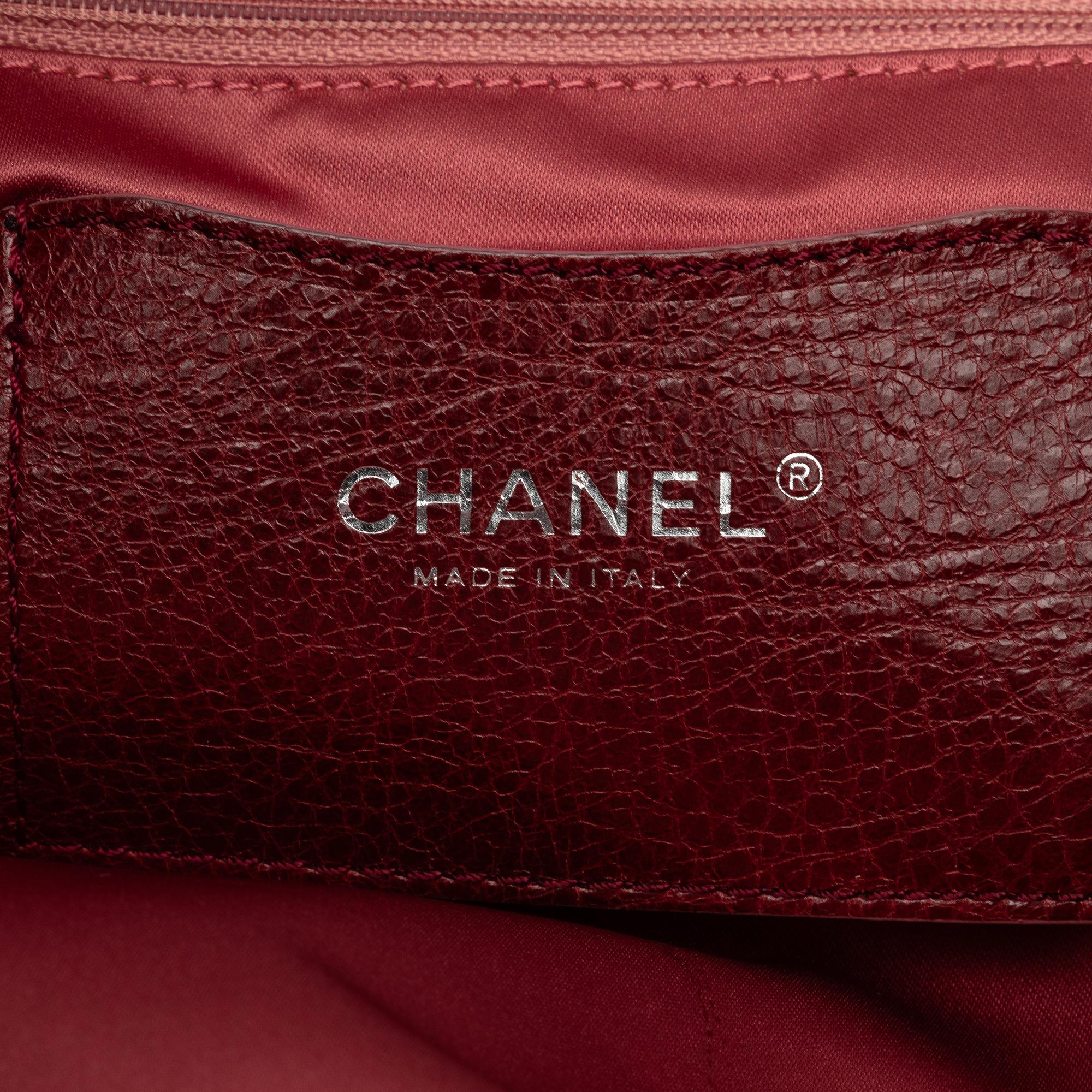 Chanel On The Road (SHG-JPQgx7)