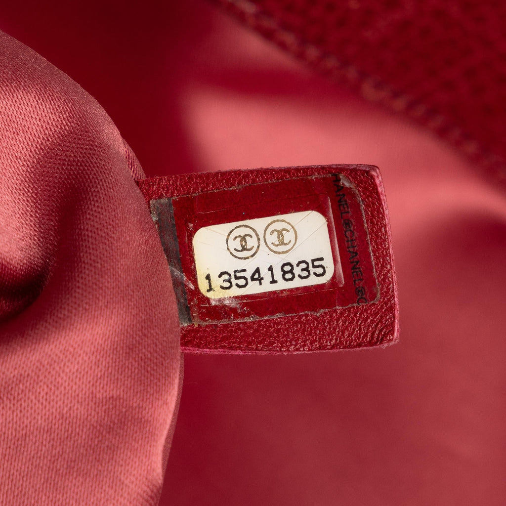 Chanel On The Road (SHG-JPQgx7)