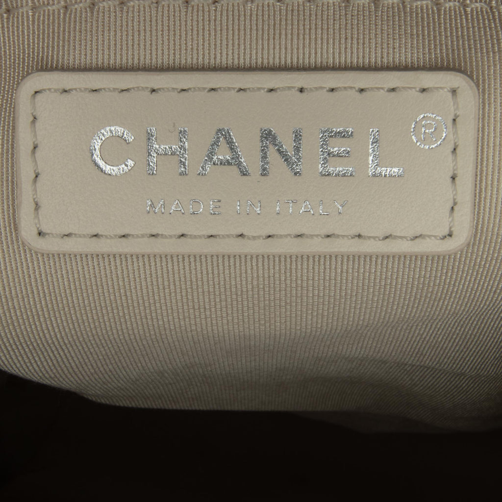 Chanel PVC 31 Shopping Tote (SHG-uyWaz4)