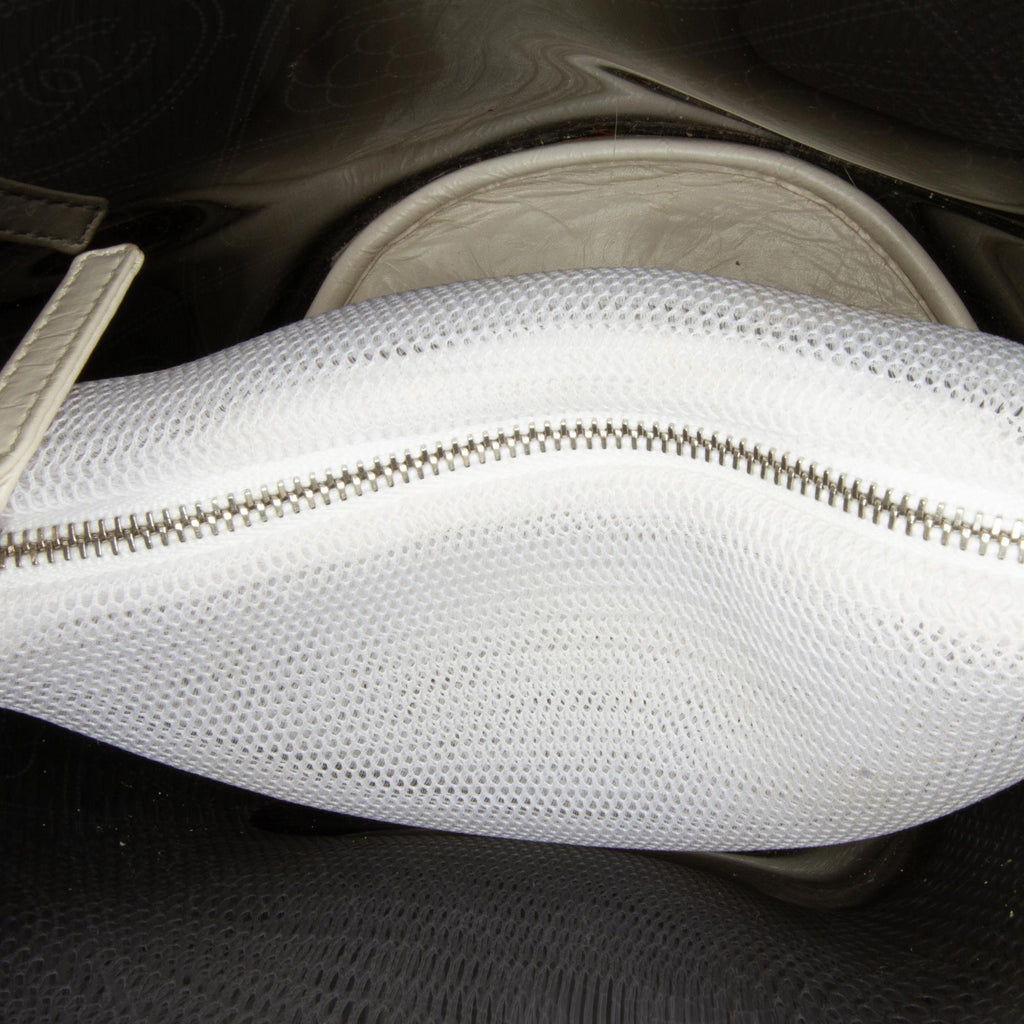 Chanel PVC Camellia Bucket (SHG-rYuQUK)