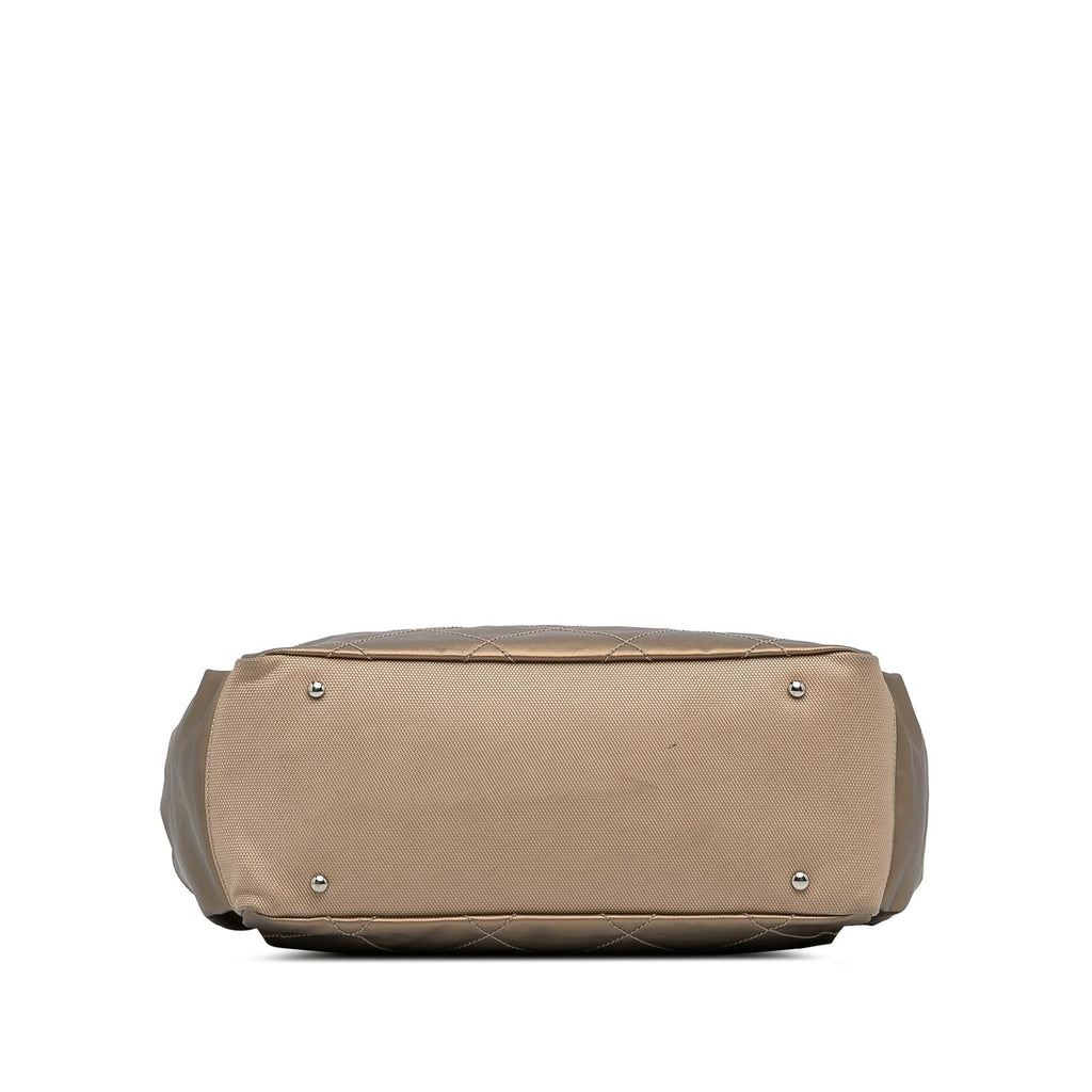 Chanel Paris Biarritz Tote (SHG-lQIpZ7)